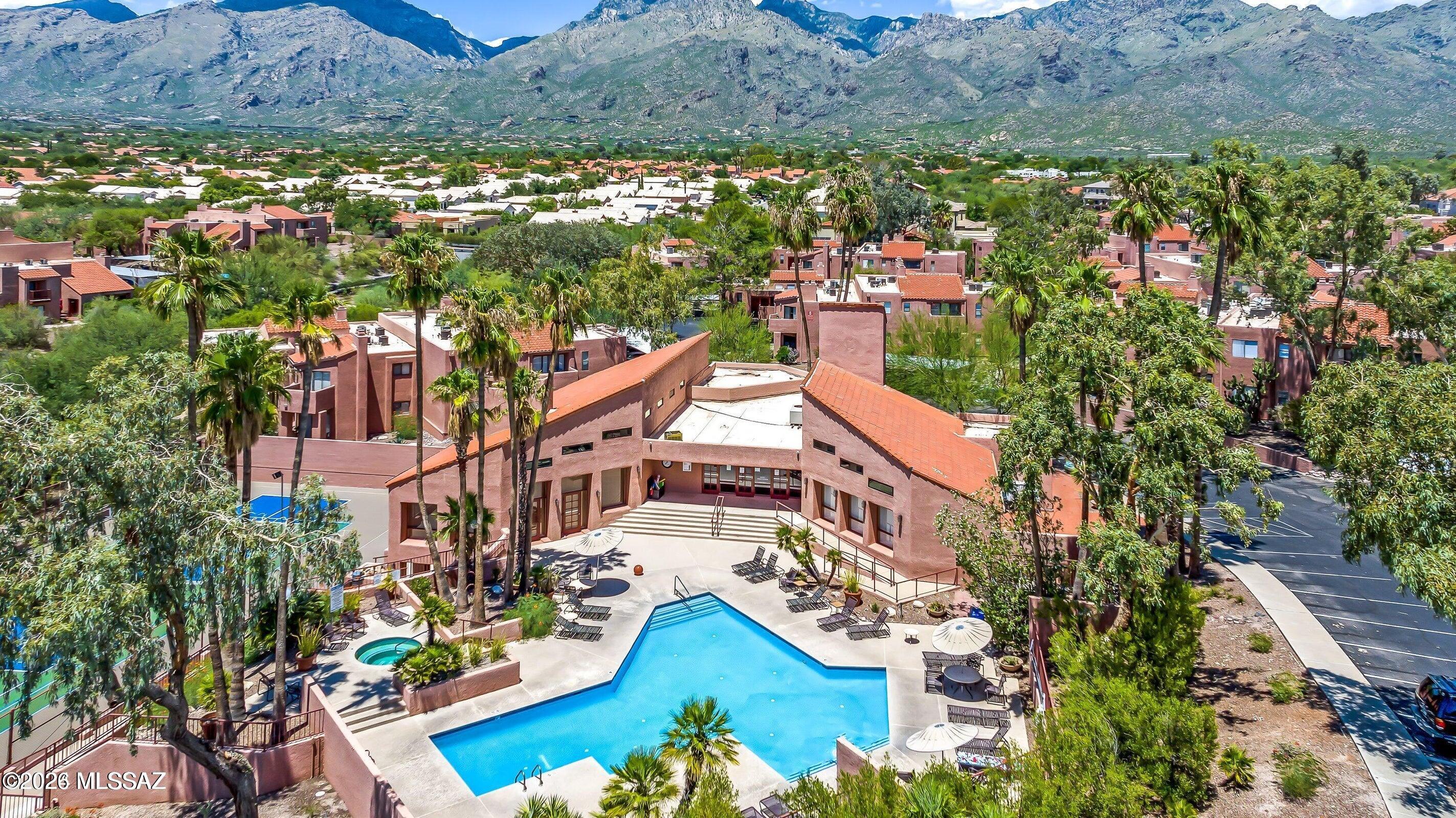 Ventana Vista Condominiums - Residential
