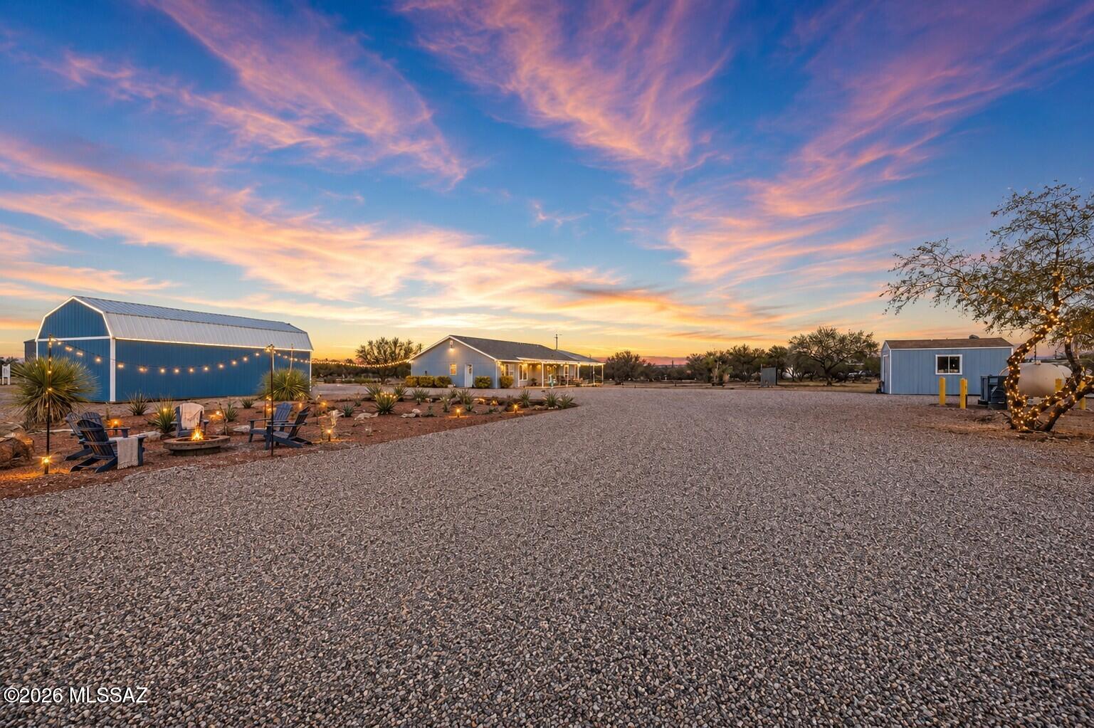 360° MOUNTAIN VIEWS | NEW HVAC | NEW WATER HEATER | INCOME POTENTIAL

Beautifully maintained Whetstone property offering breathtaking mountain views, open-concept living, and vaulted ceilings throughout.

FEATURES INCLUDE:

• NEW HVAC System
• NEW Water Heater
• Casita-Style Guest Quarters with Separate Entrance
• Large Kitchen Island with Gas & Electric Stub-Outs
• Remodeled Primary Bath with Walk-In Shower
• Two Laundry Rooms
• Extended 3-Car Garage
• Three Additional Storage Buildings
• RV Hookup with Pad, Electric, and Clean-Out
• Space for Approximately 20 Additional RVs
• Fenced

Move-in-ready property offers exceptional flexibility and potential for additional income. Located just minutes from shopping, restaurants, and AZ. wine country, Famo