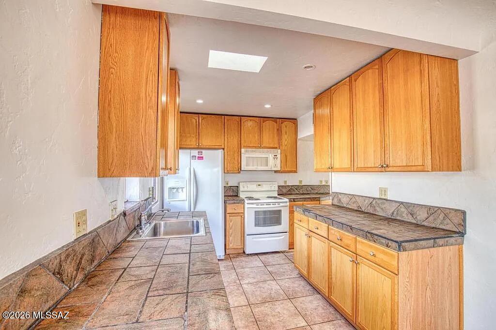 Monterey Add Amended - Residential Lease