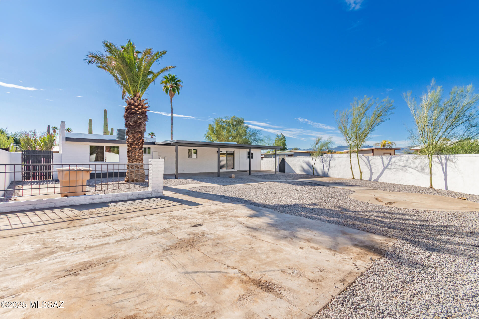 Casas Adobes Park (94-194) - Residential
