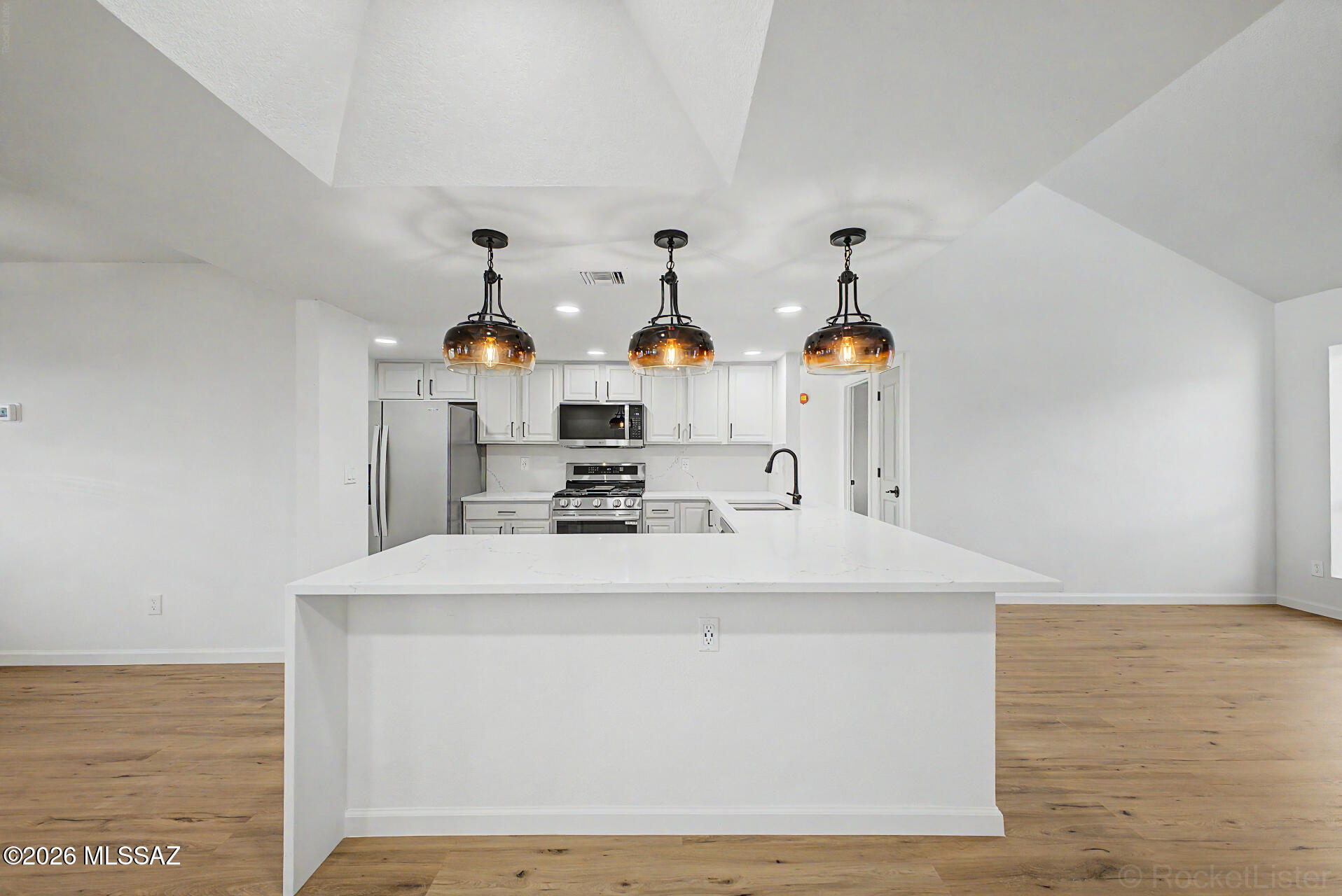 Catalina Madre III  (1-41) - Residential