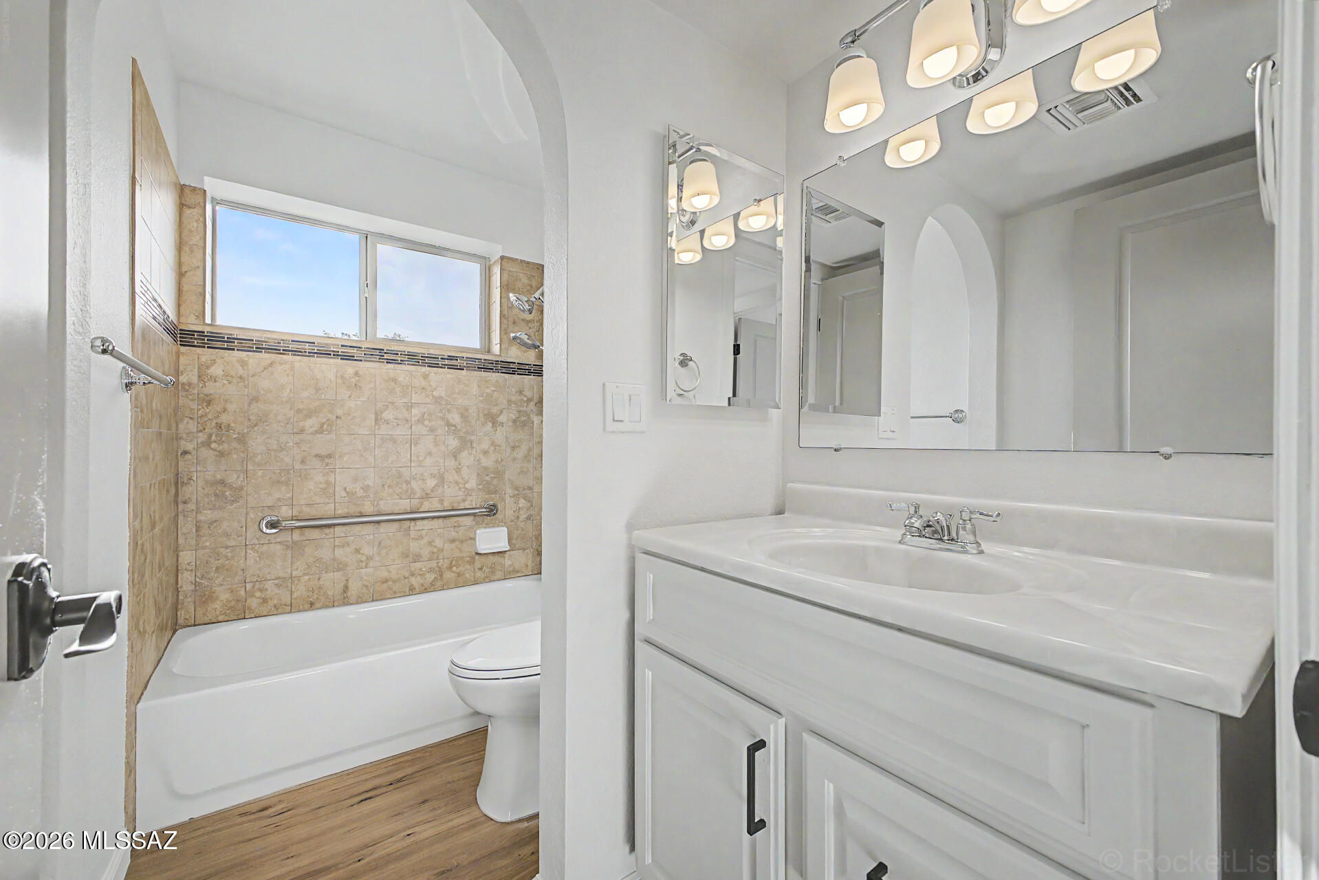 Catalina Madre III  (1-41) - Residential