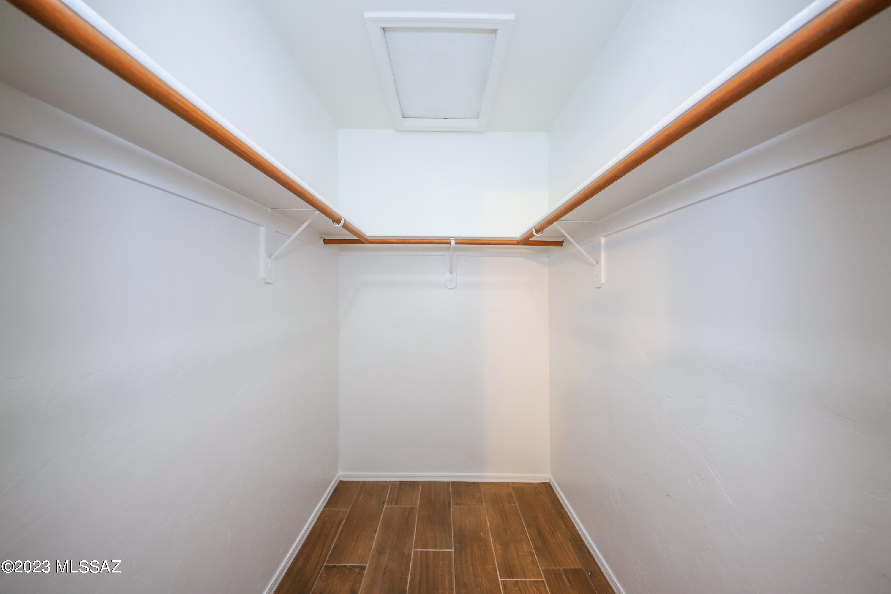 Bantam Estates (1-30) - Residential Lease