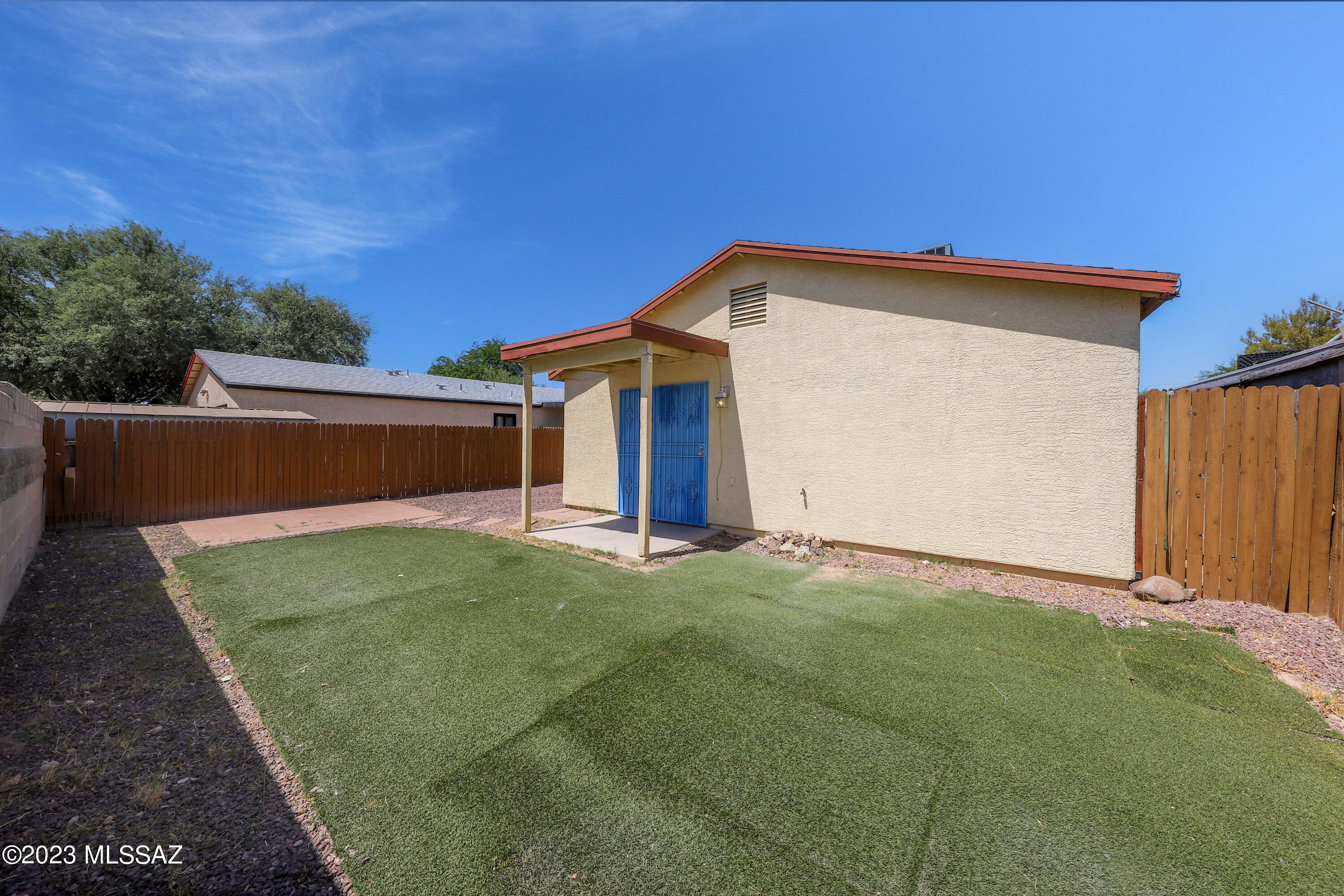 Bantam Estates (1-30) - Residential Lease