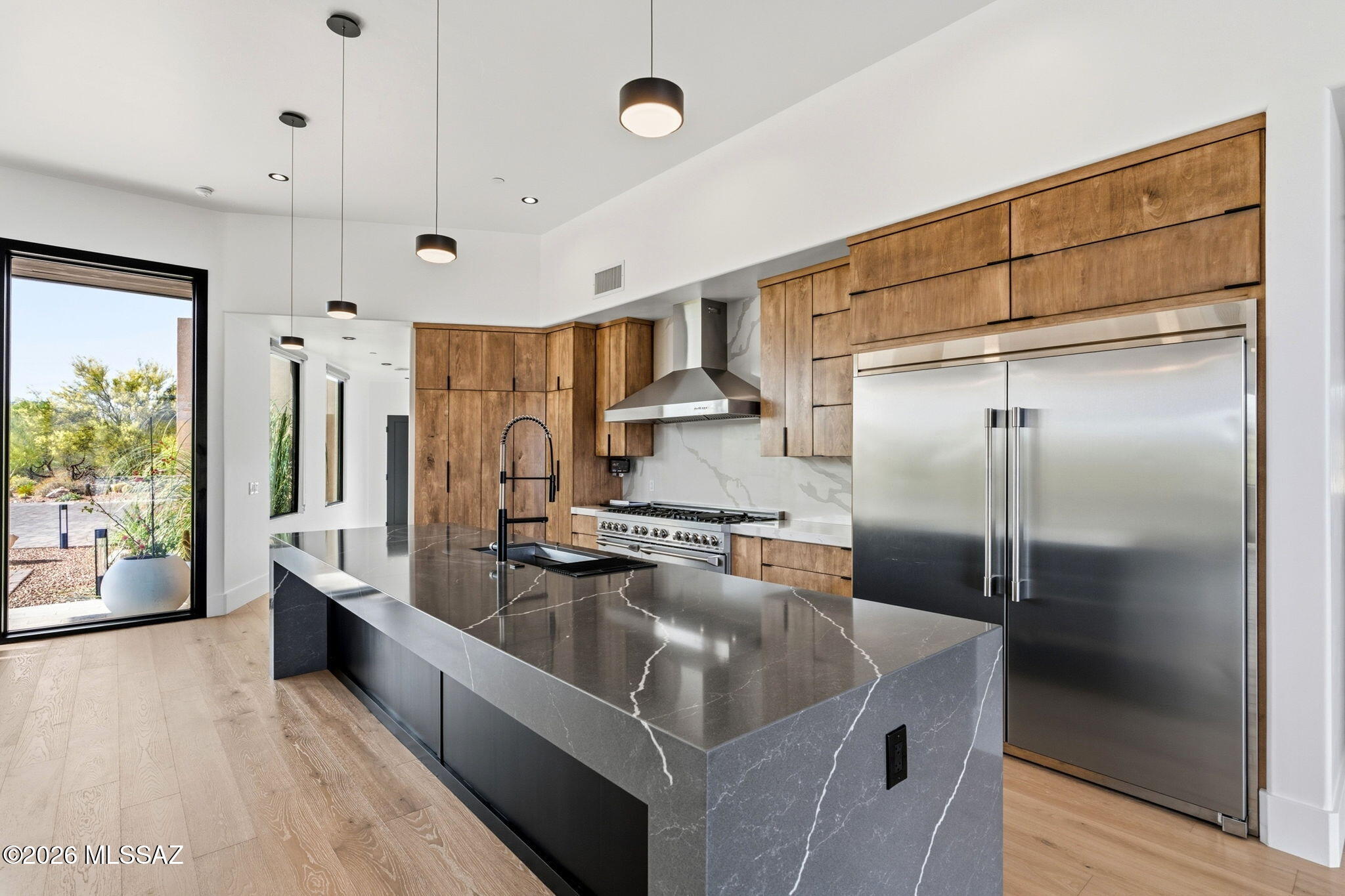 Honey Bee Ridge(The Estates At) - Residential