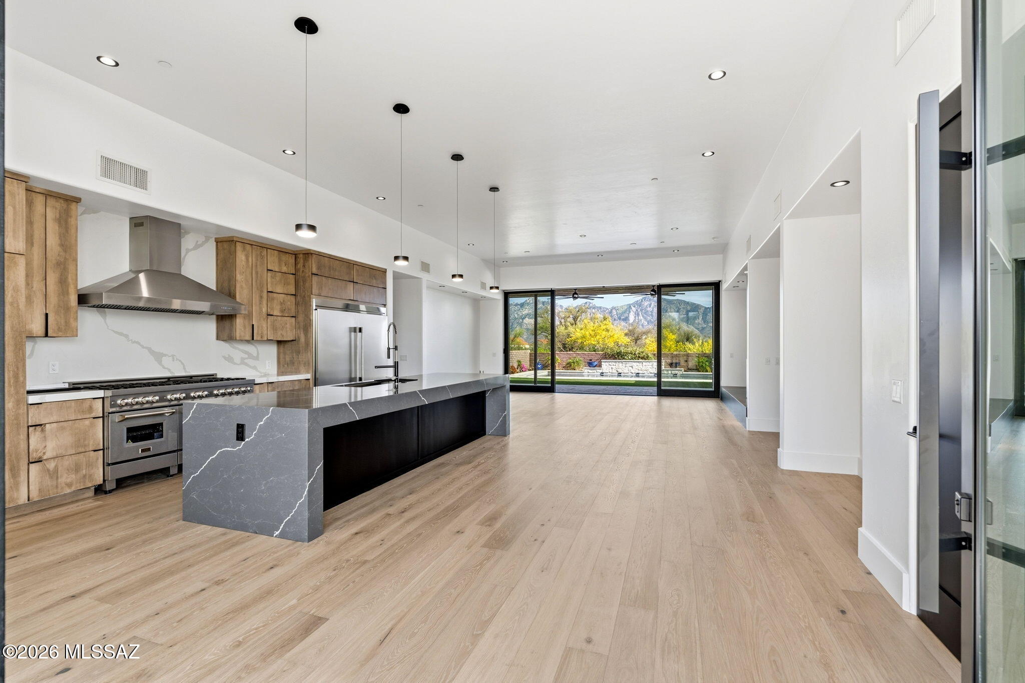 Honey Bee Ridge(The Estates At) - Residential