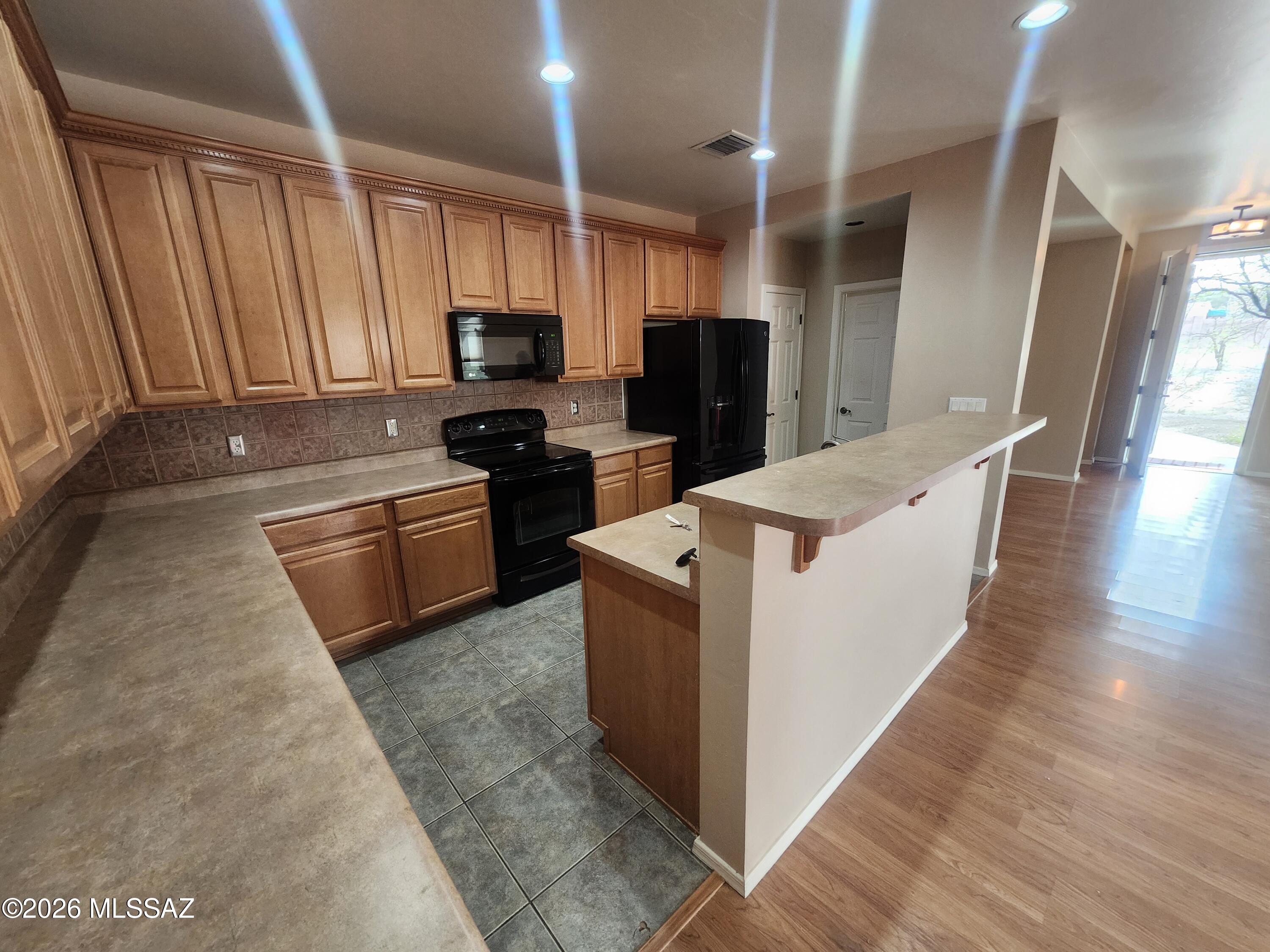 Catalina Vistas - Residential Lease