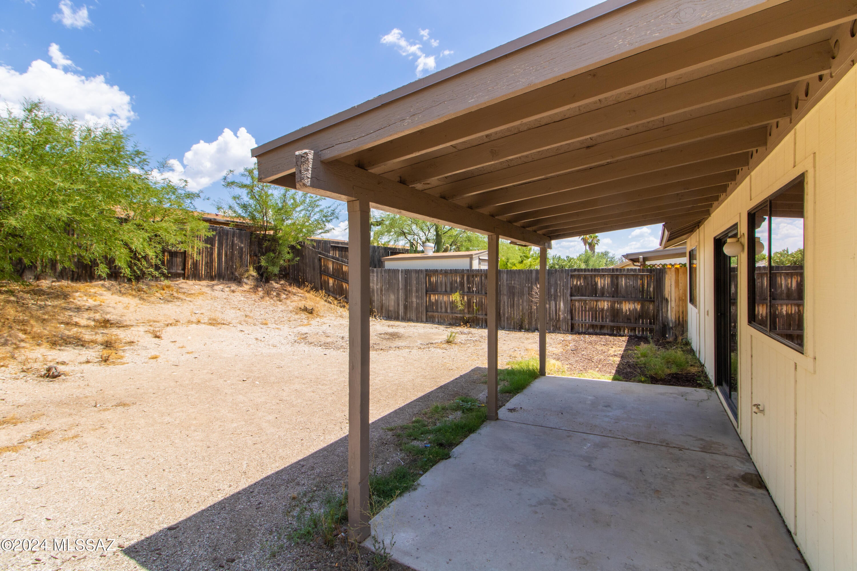 Reddington Hills (1-137) - Residential Lease