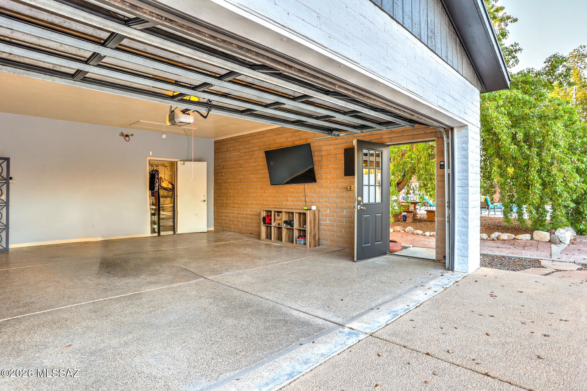 Casas Adobes West (1-220) - Residential