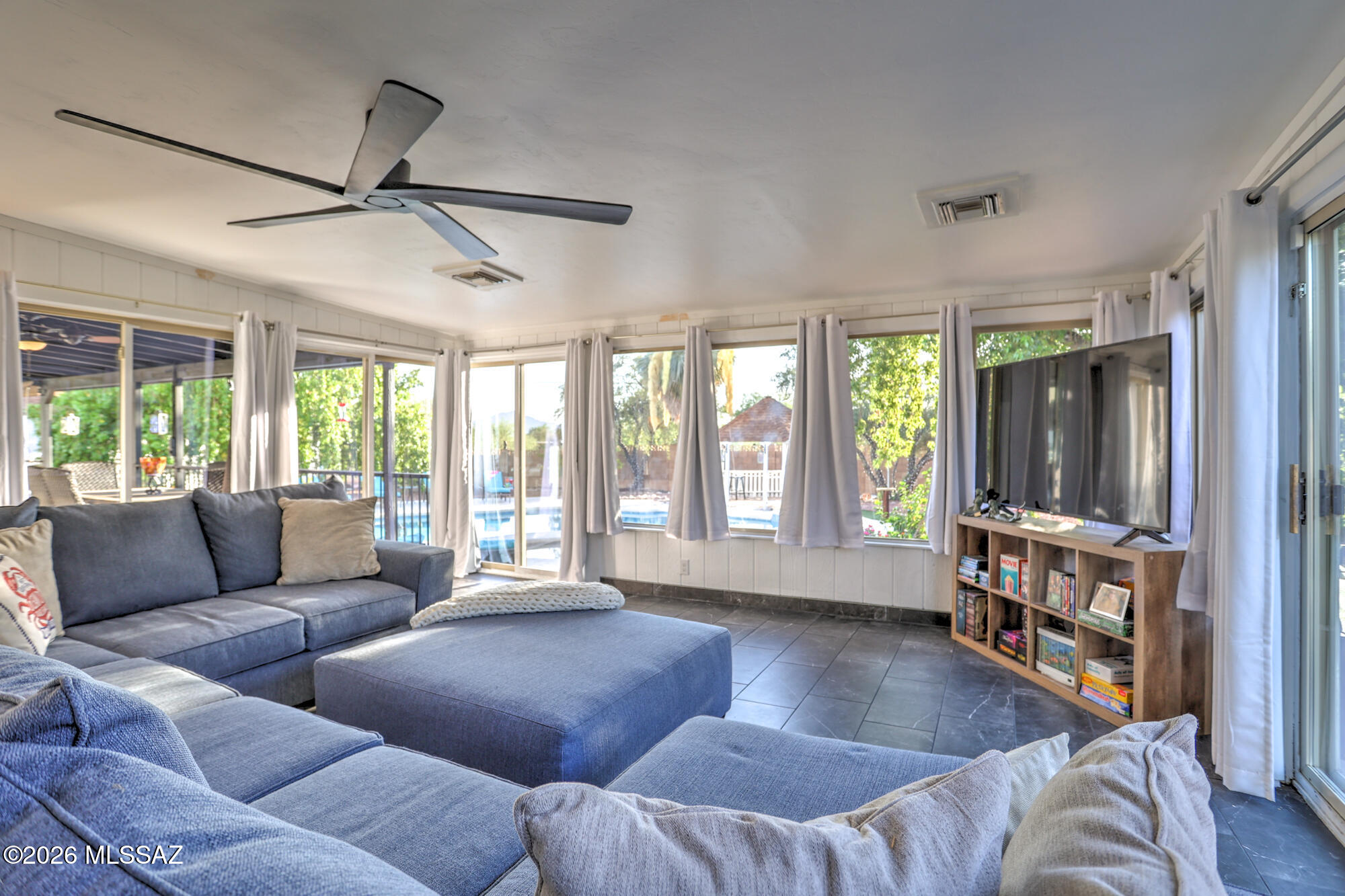 Casas Adobes West (1-220) - Residential