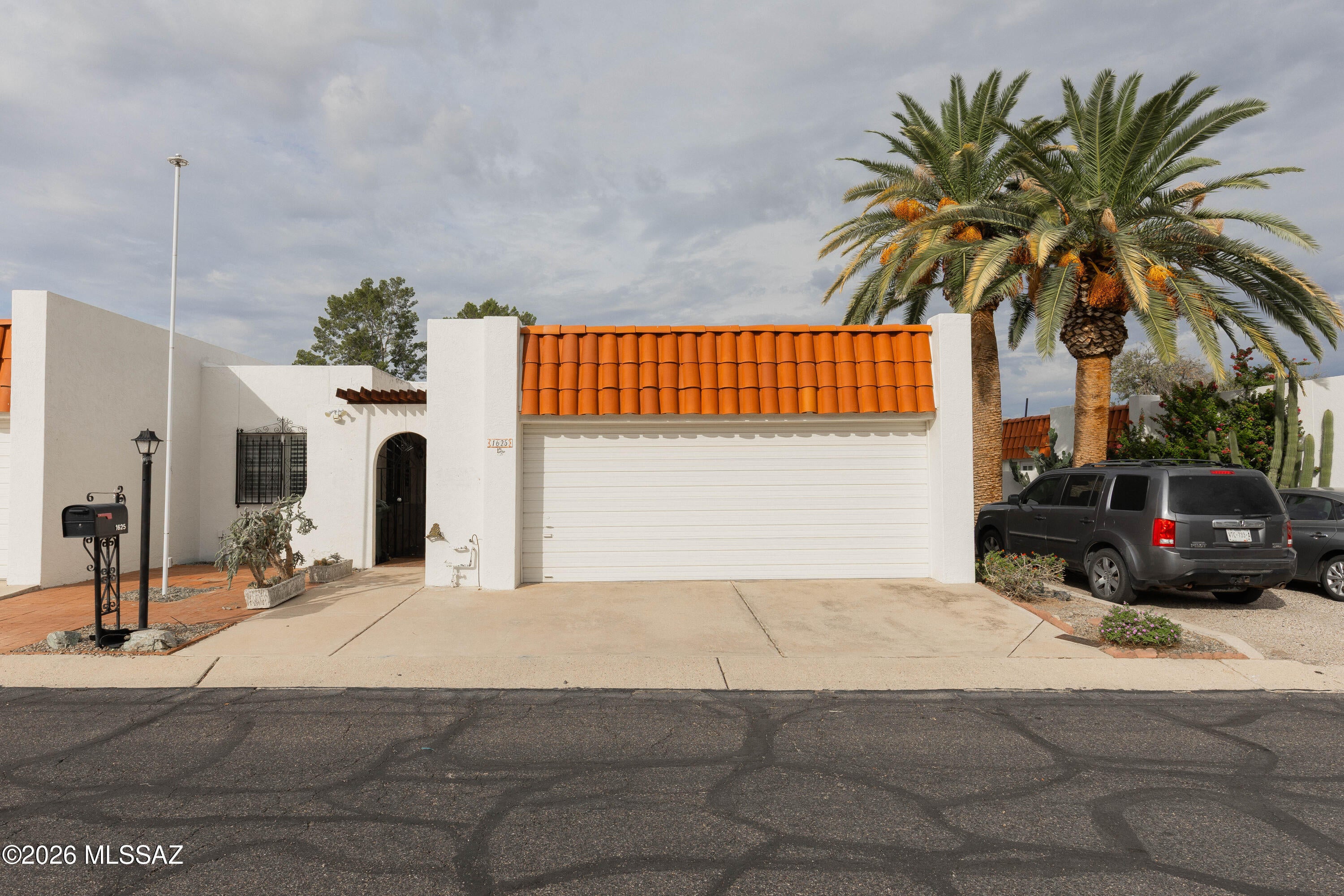 Dorado Country Club Estates 2 (1-14) - Residential