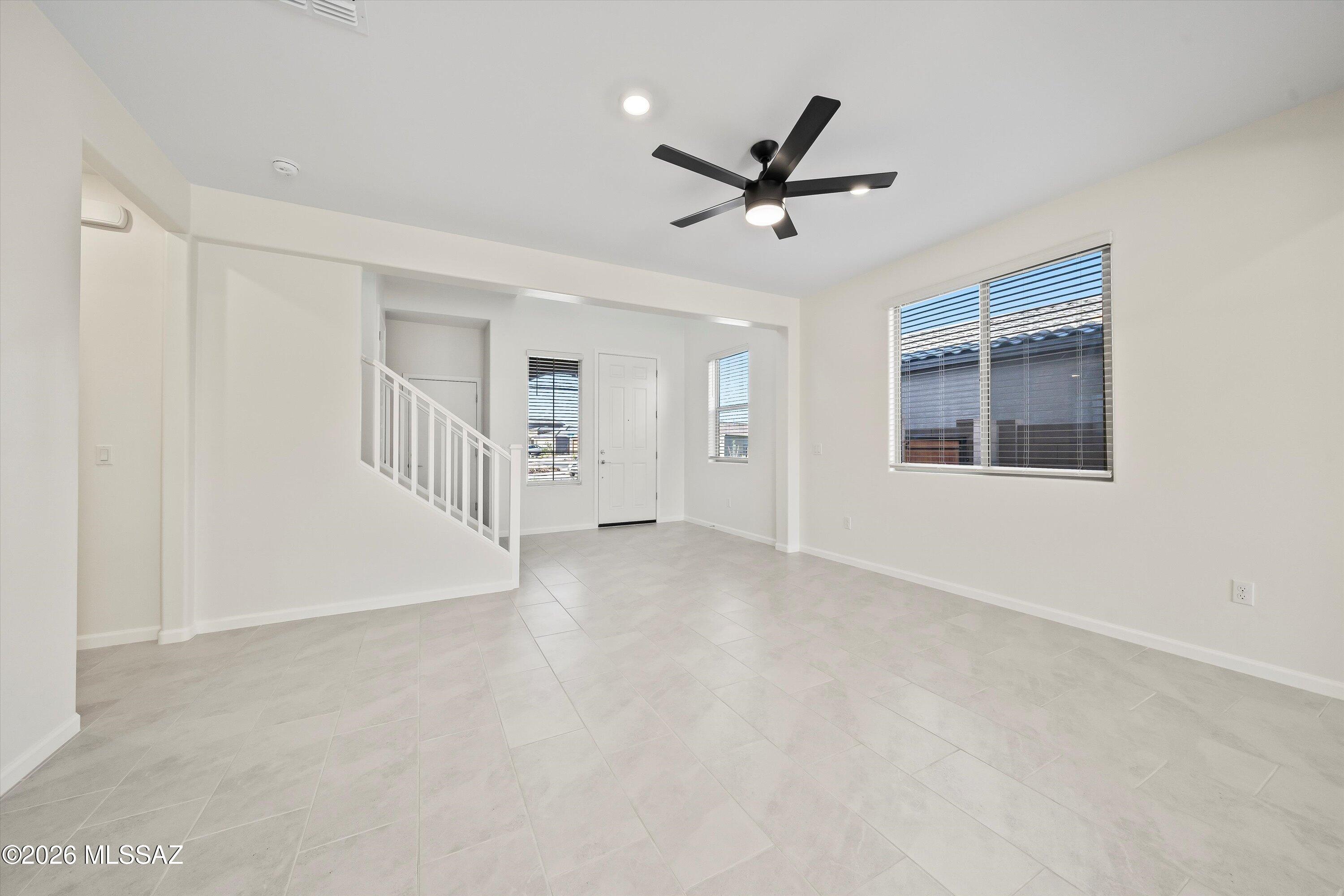 La Estancia De Tucson (1-330) - Residential Lease