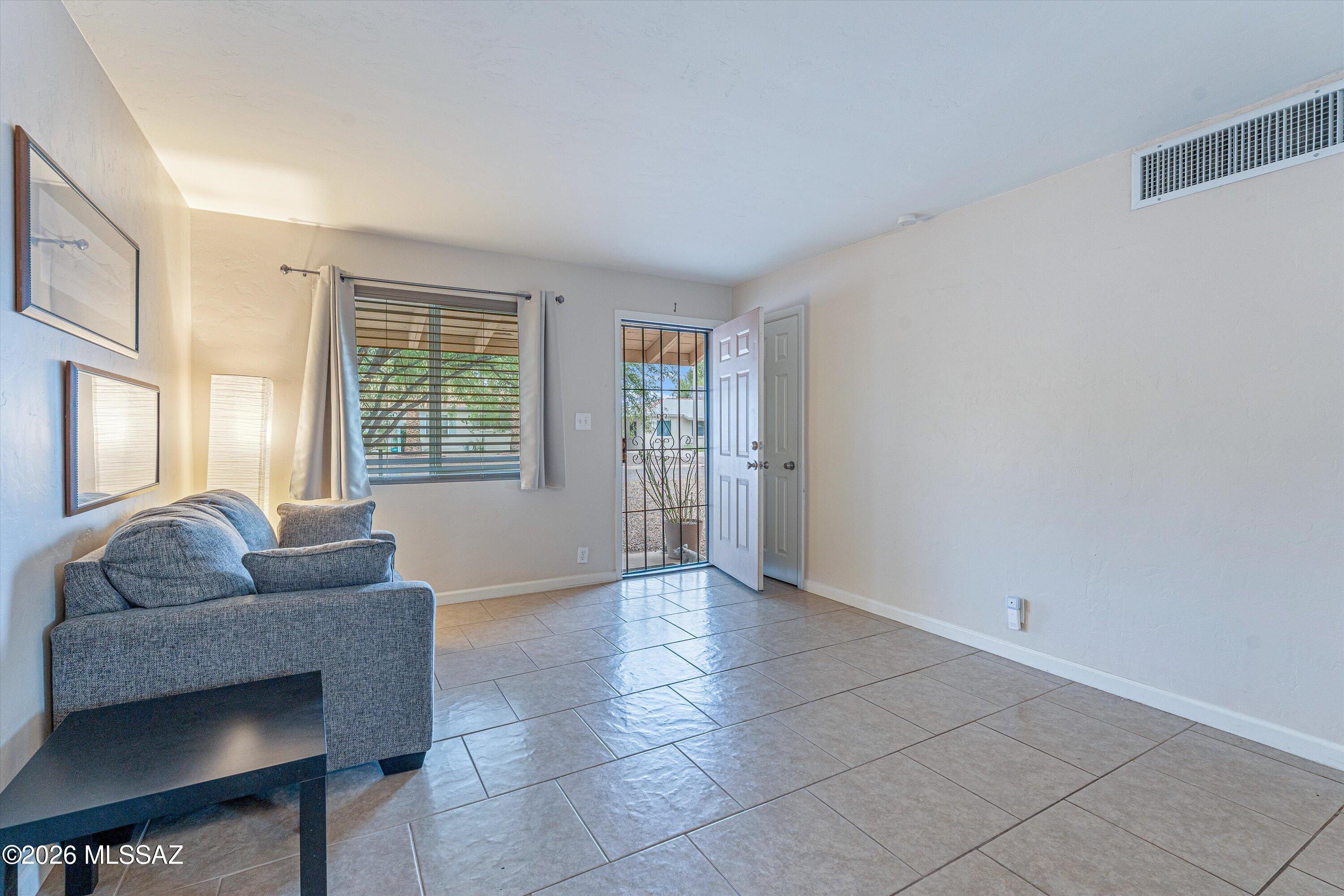 Del Monte Village - Residential