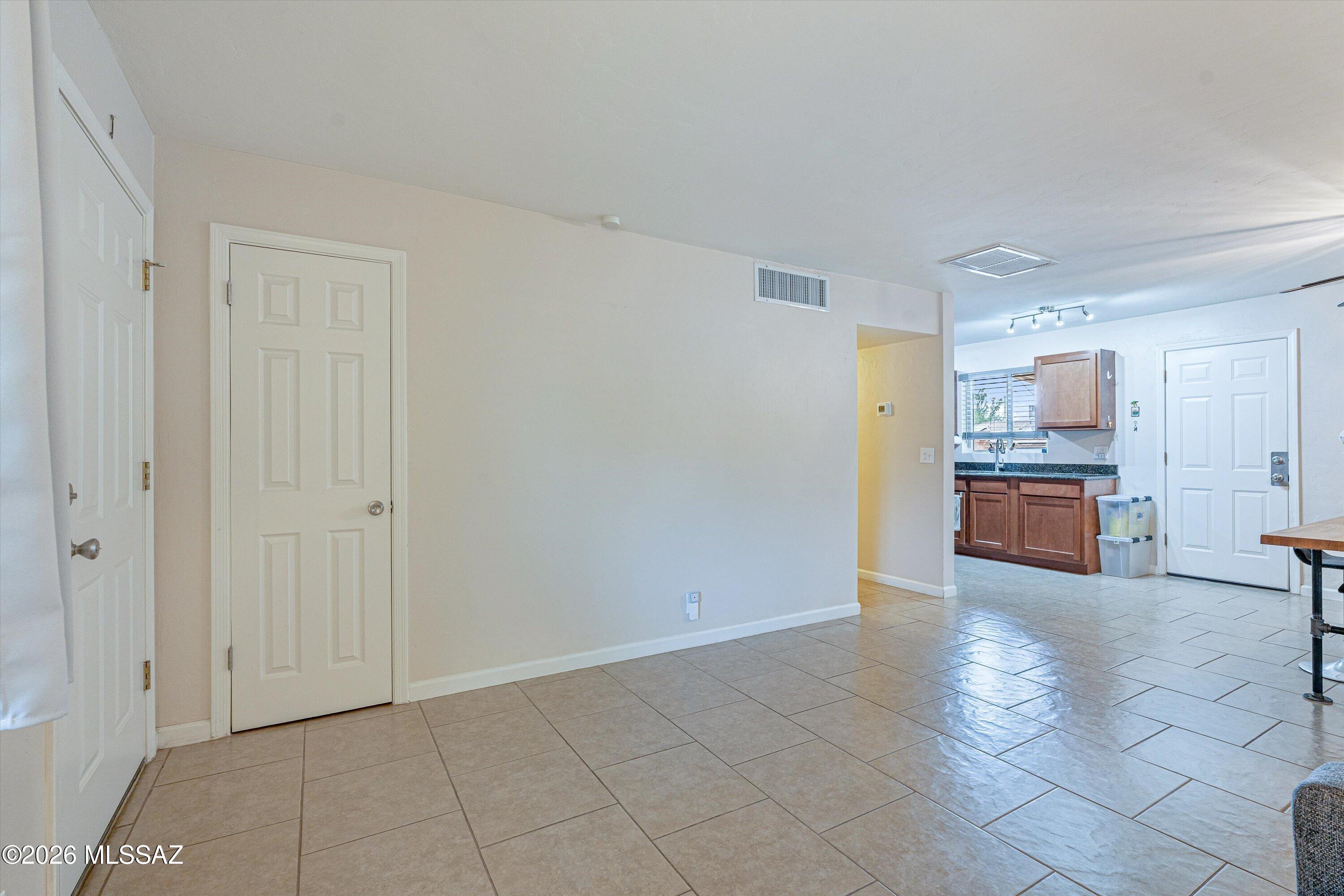 Del Monte Village - Residential