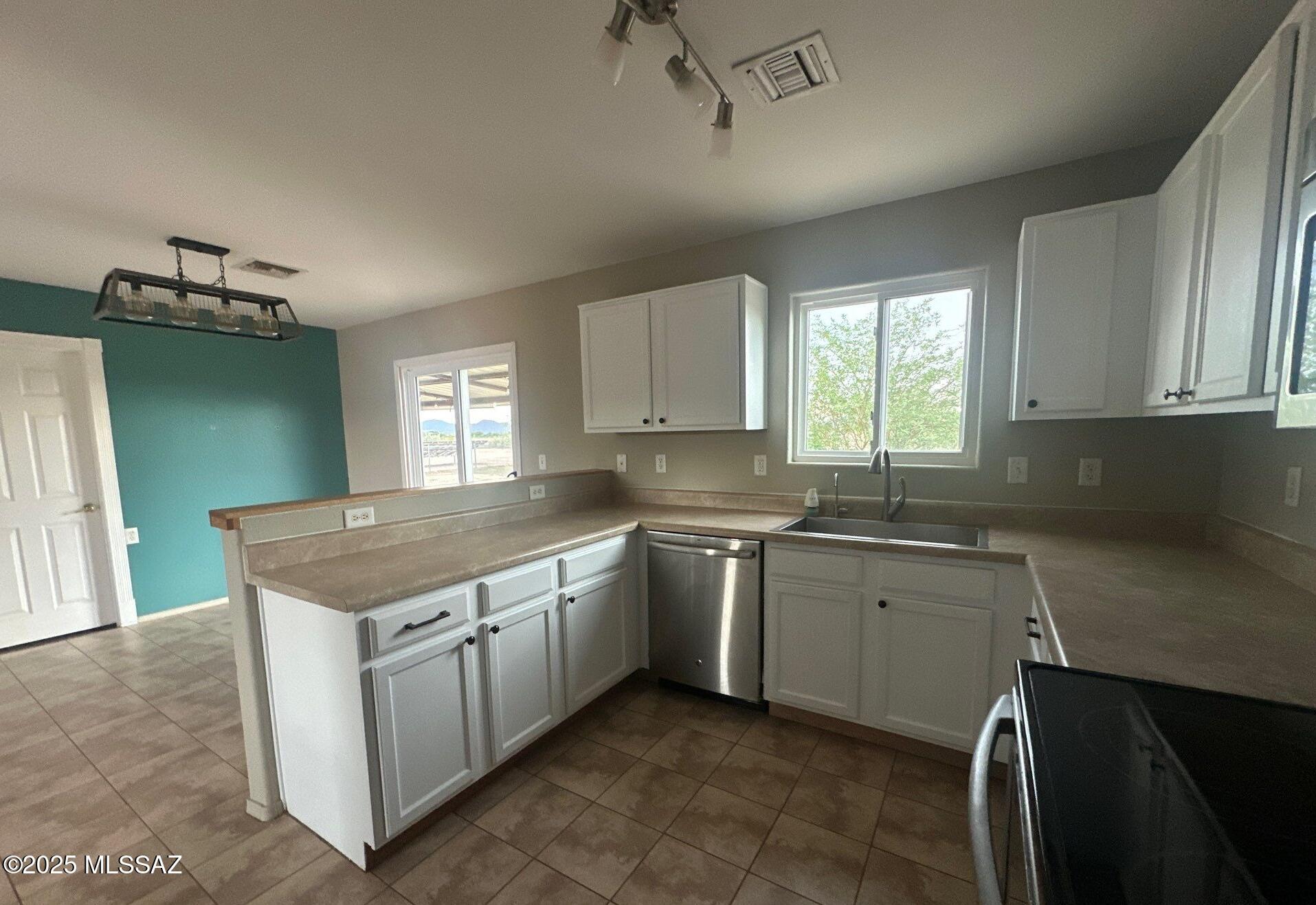Tucson Avra West III Blk A (1-71) - Residential