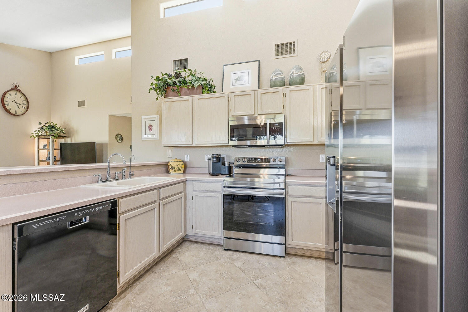 Las Campanas BLK J (1-37) - Residential