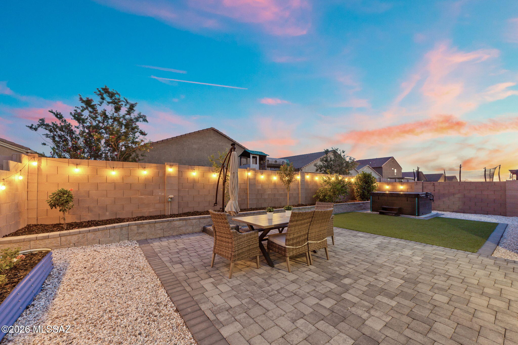 Saguaro Bloom 7B - Residential