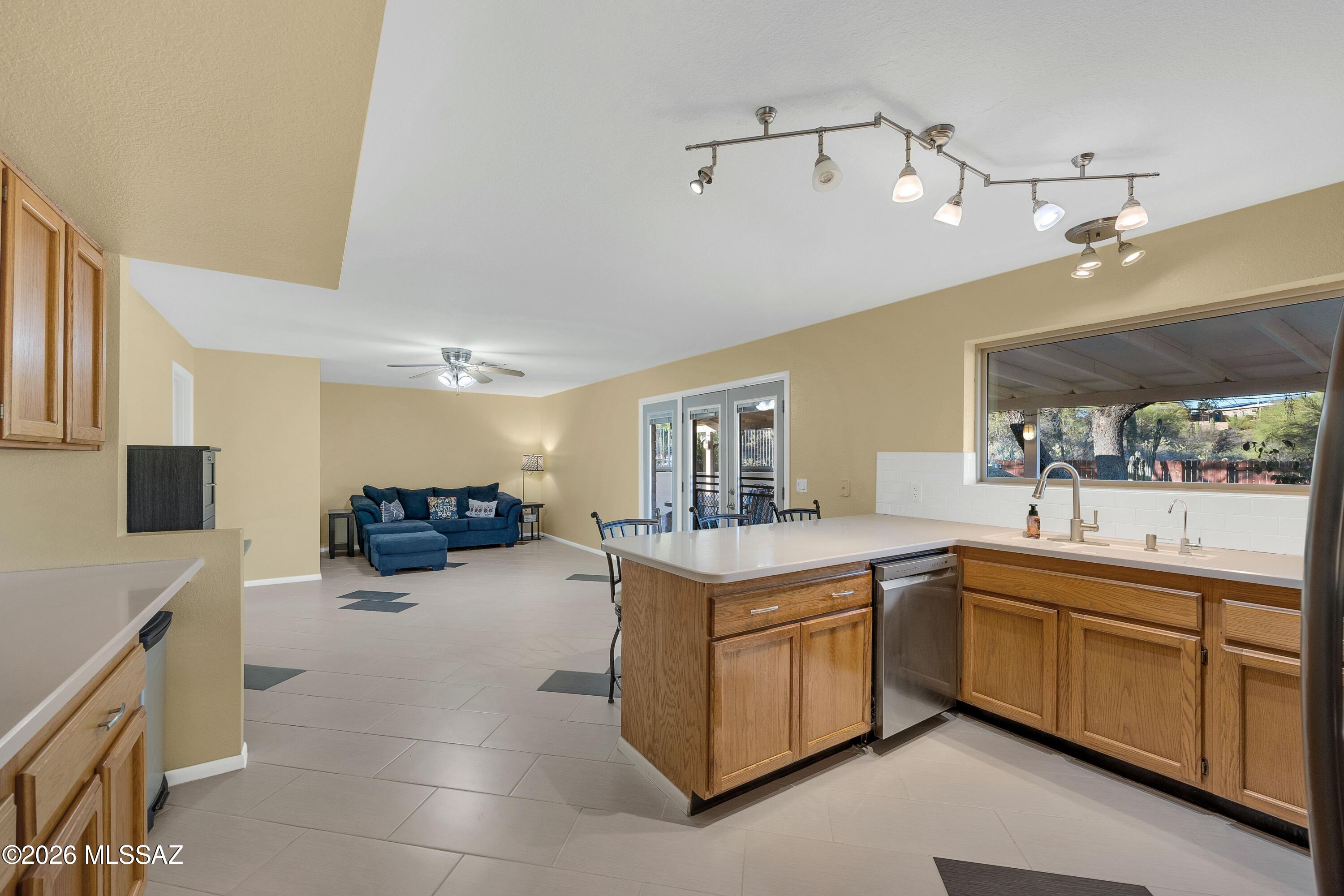 Rancho Feliz (442-647) - Residential