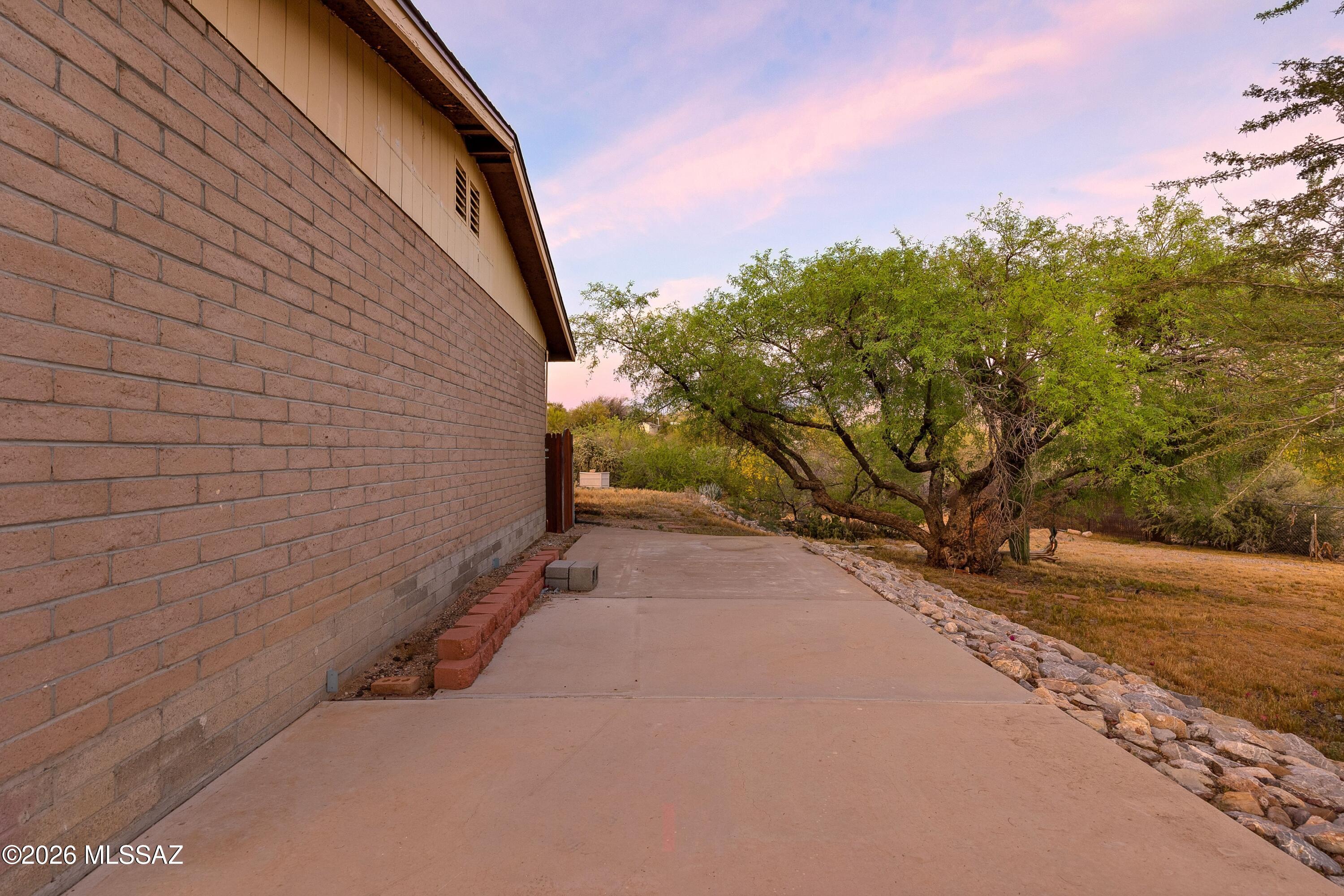 Rancho Feliz (442-647) - Residential