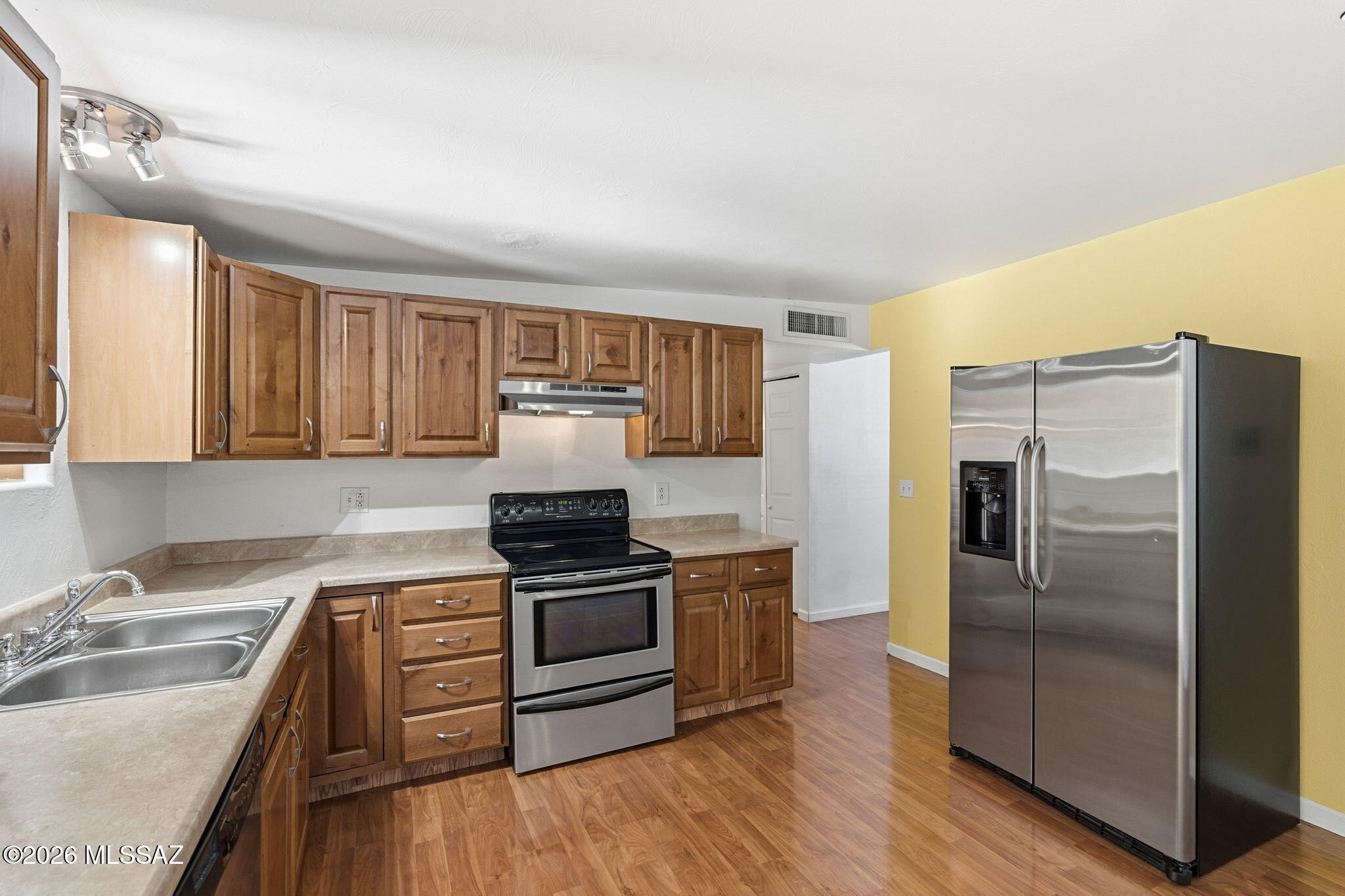 Westgate Townhouses Condos - Residential