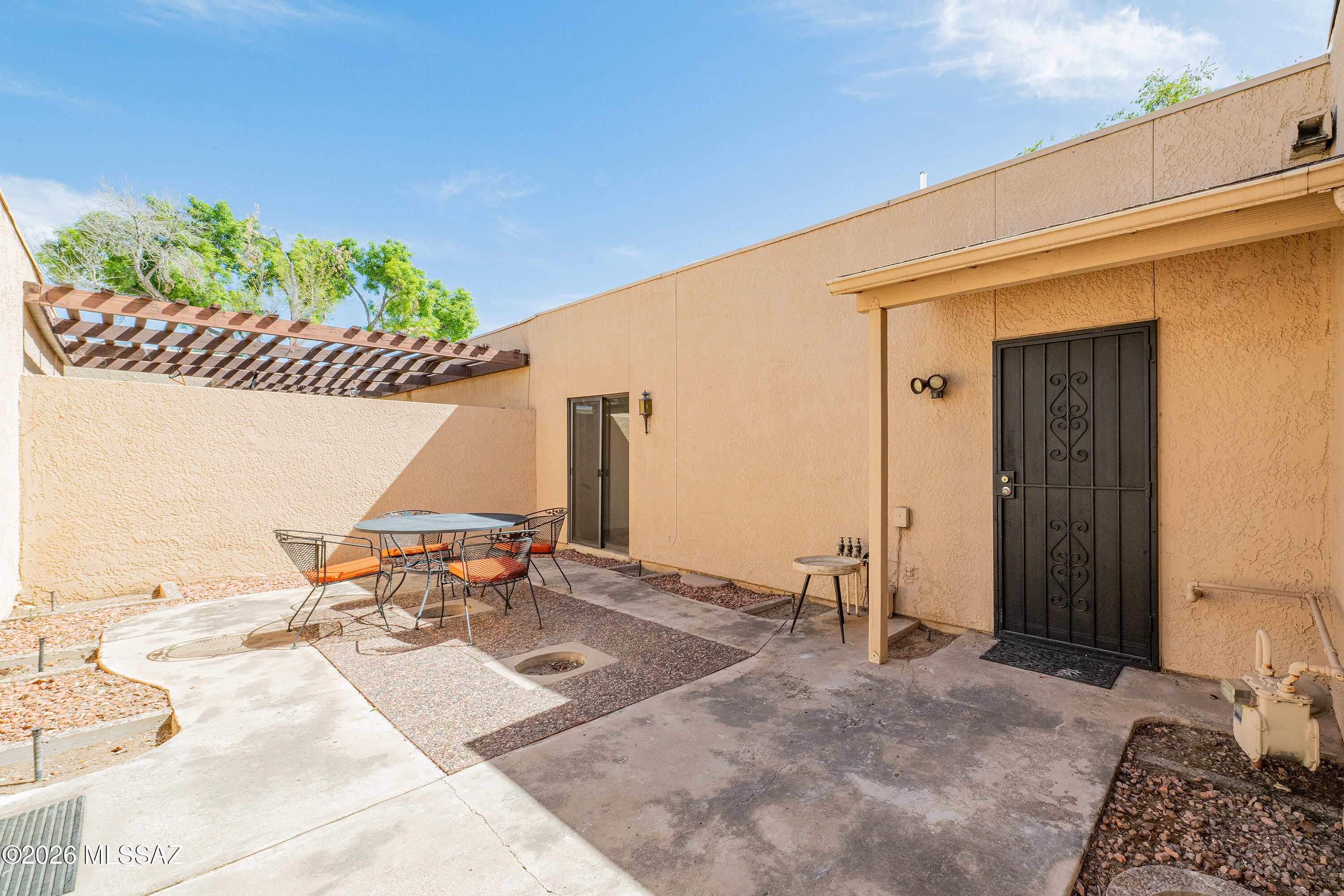 La Fontana (1-22) - Residential