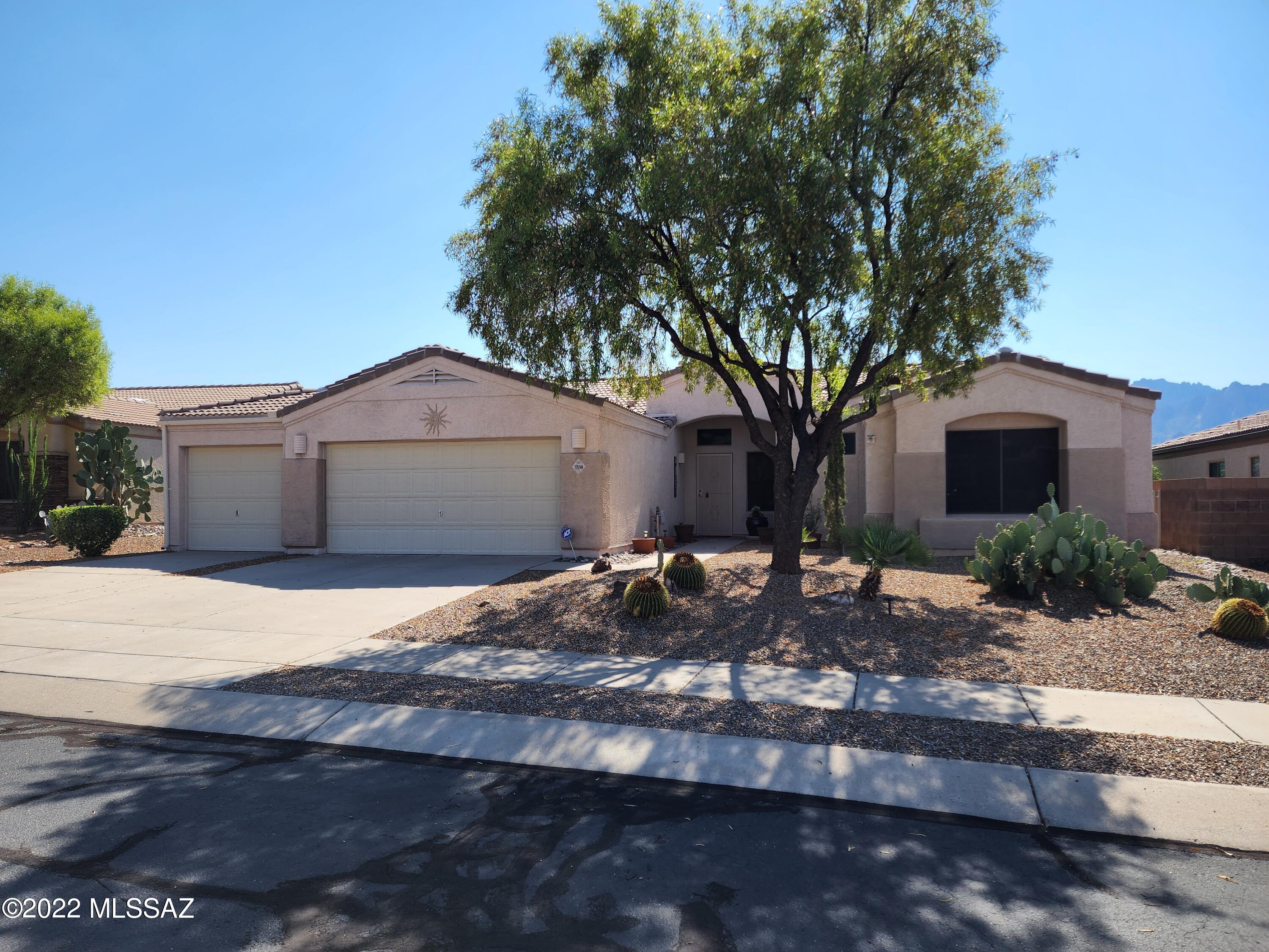 Monterra Knolls (1-169) - Residential Lease