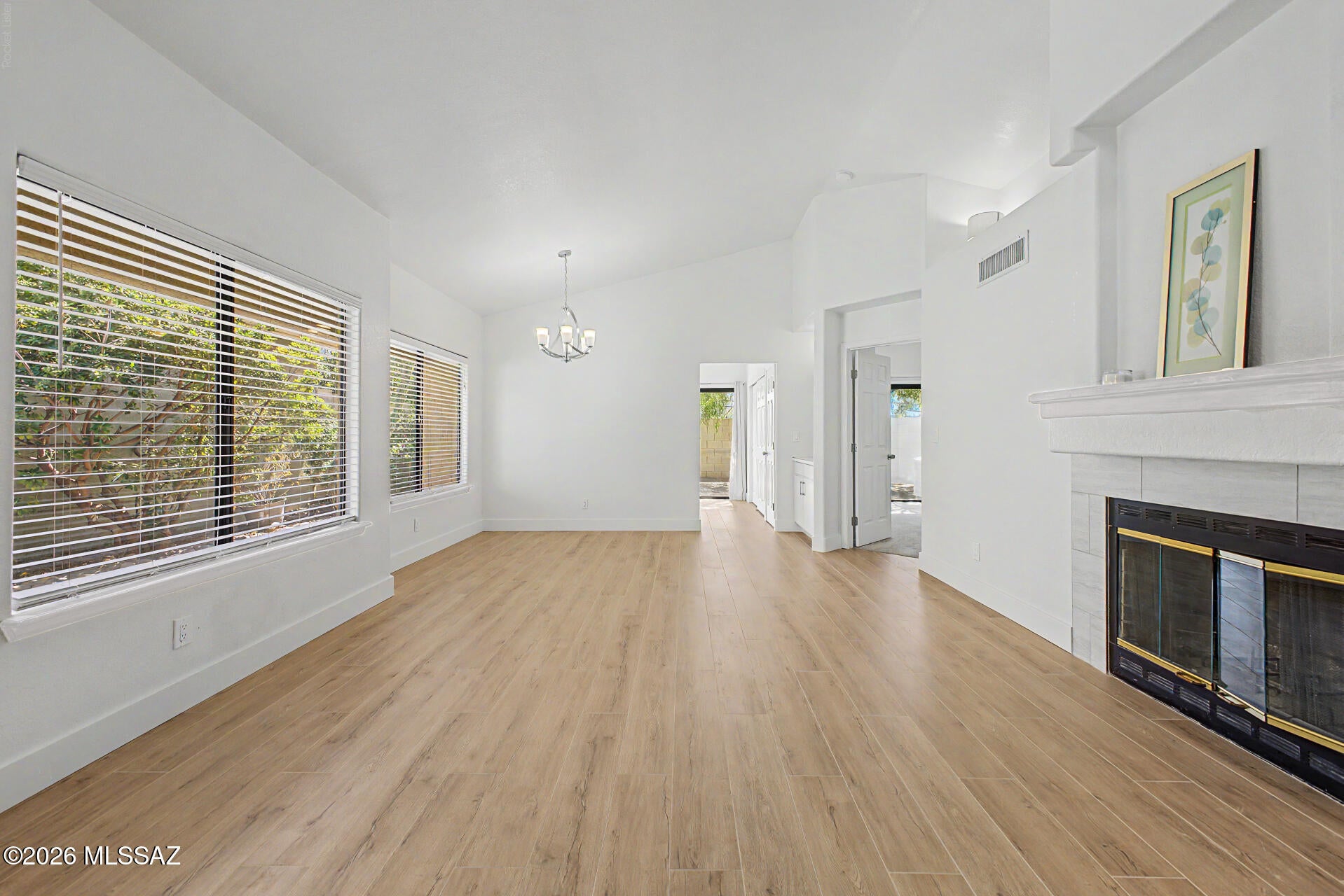 Villa Balboa (1-109) - Residential