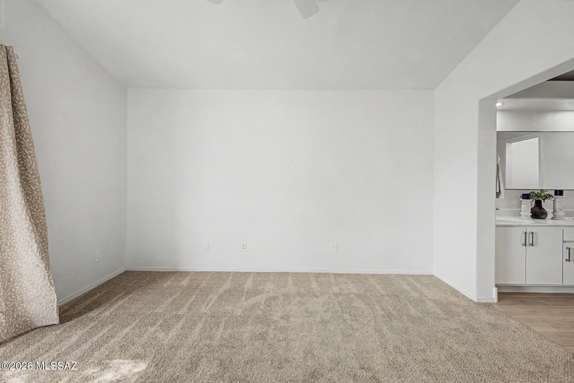 Villa Balboa (1-109) - Residential