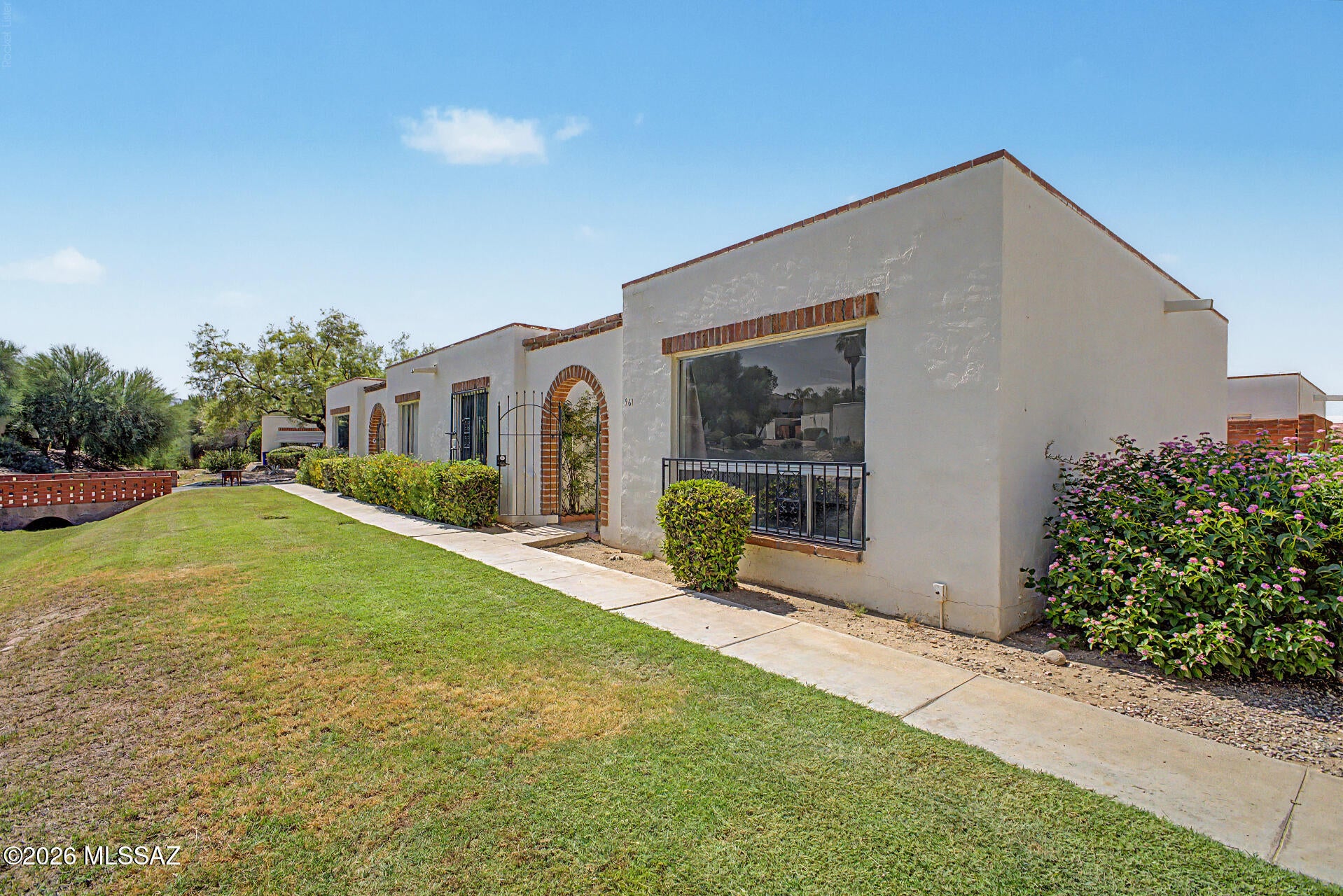 Las Solanas Blk 1 (1-49) - Residential