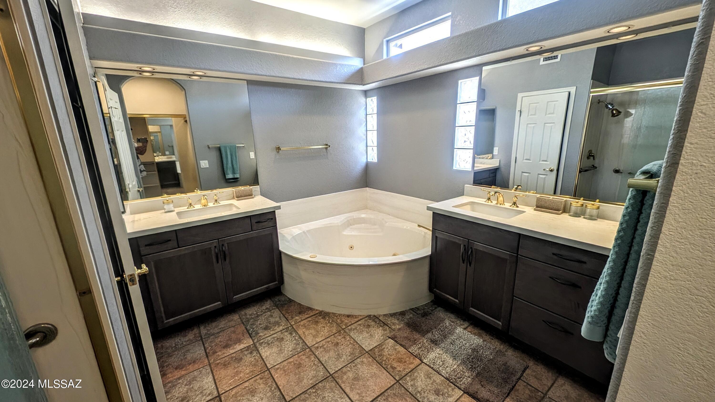 Saddlebrooke - Residential Lease