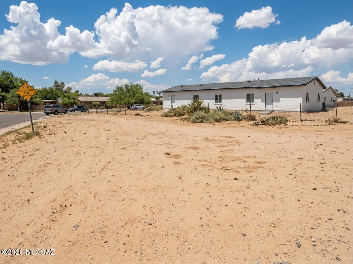 Priced to move with offers due Monday. At $38,000, this corner lot at W Illinois St & S 7th Ave is one of the lowest-priced C-2 zoned parcels you'll find in Tucson. Commercial zoning at this price point is rare, and this one sits right beside brand-new duplex construction, a clear sign of the investment already flowing into this neighborhood. Corner exposure on two streets, a paved street frontage.

Opportunities like this rarely stay on the market long. Drive by this week, see the new construction next door for yourself, and get your offer in by Monday, September 28 at 5:00 PM. Seller reserves the right to accept an offer before the deadline. Cash or submit terms.