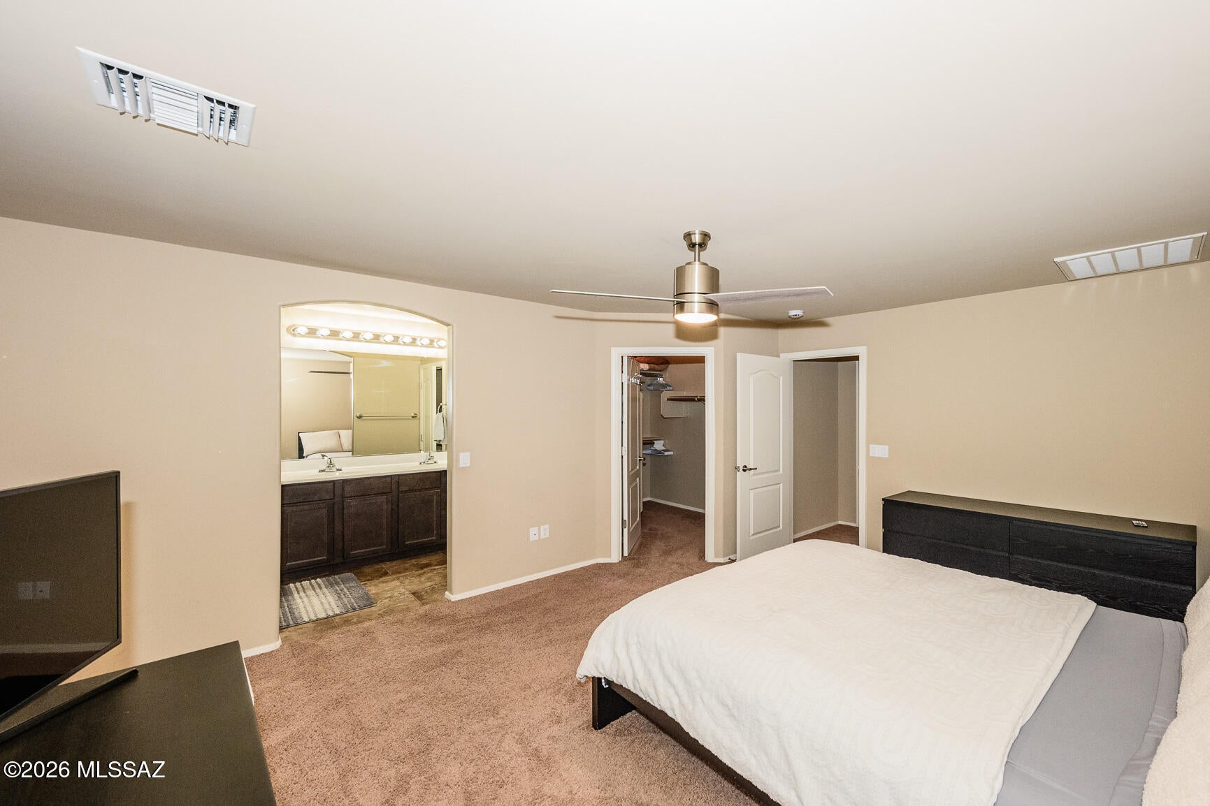 Third Street Promenade Condominium SQ20140240790 - Residential