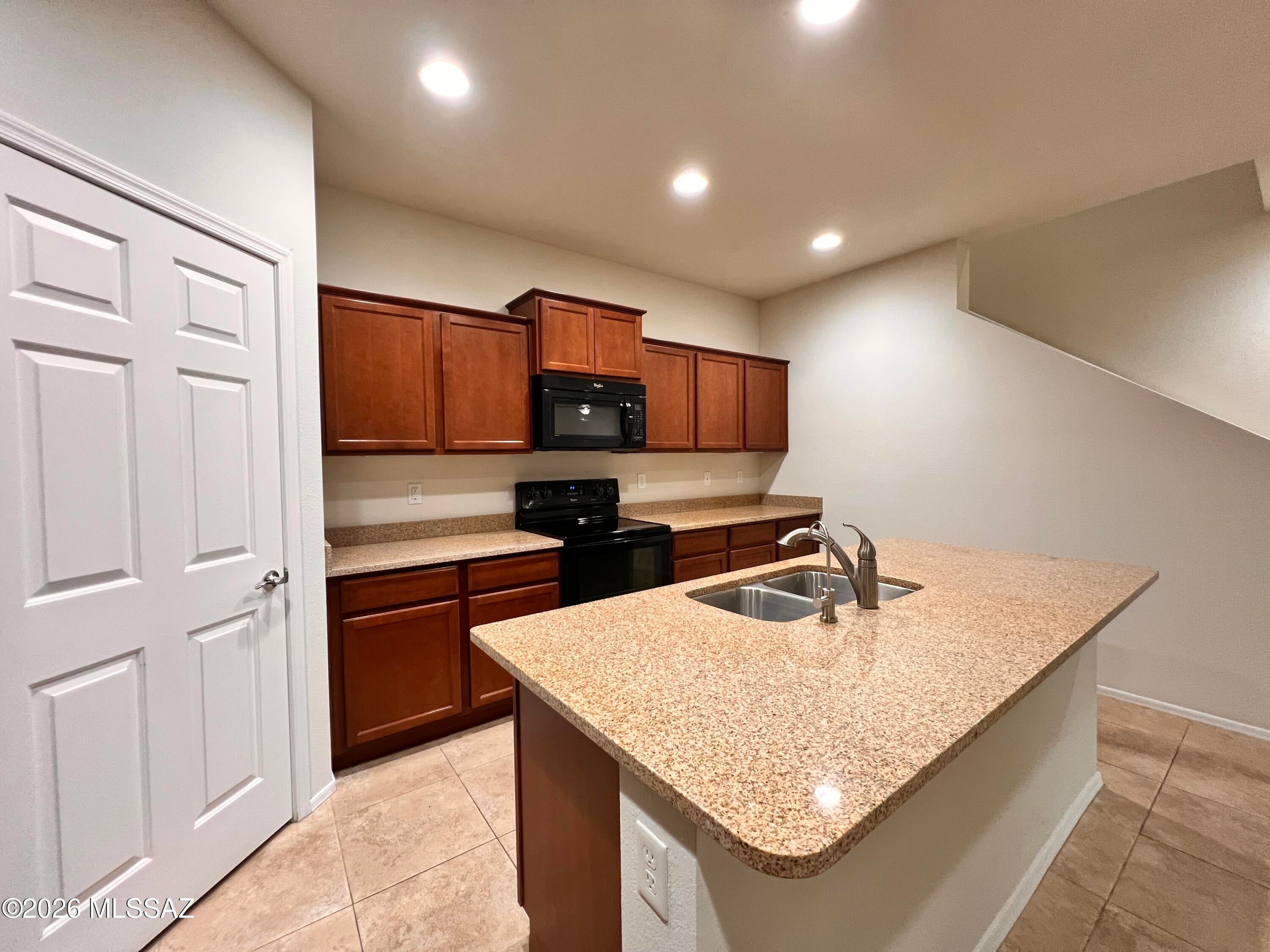 Sierra Morado Unit 4 - Residential Lease