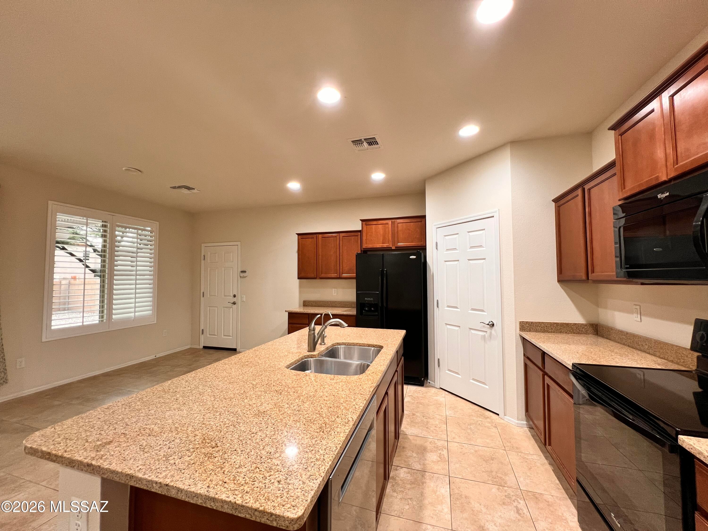 Sierra Morado Unit 4 - Residential Lease