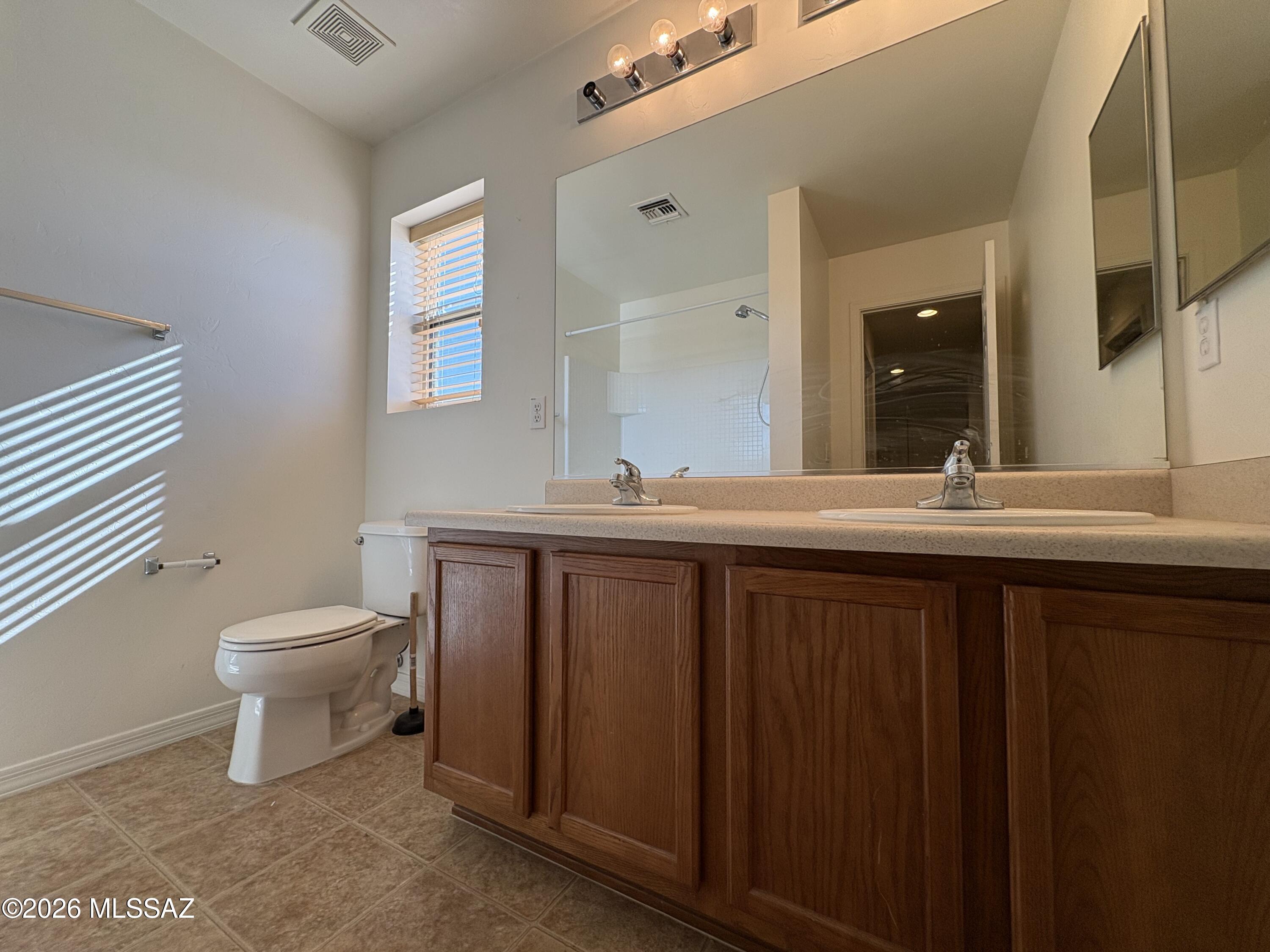 Pantano Overlook - Residential Lease