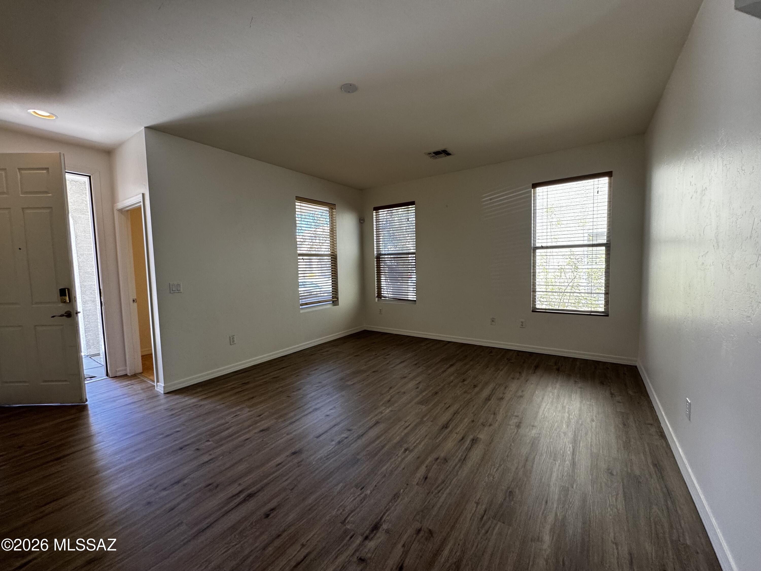 Pantano Overlook - Residential Lease