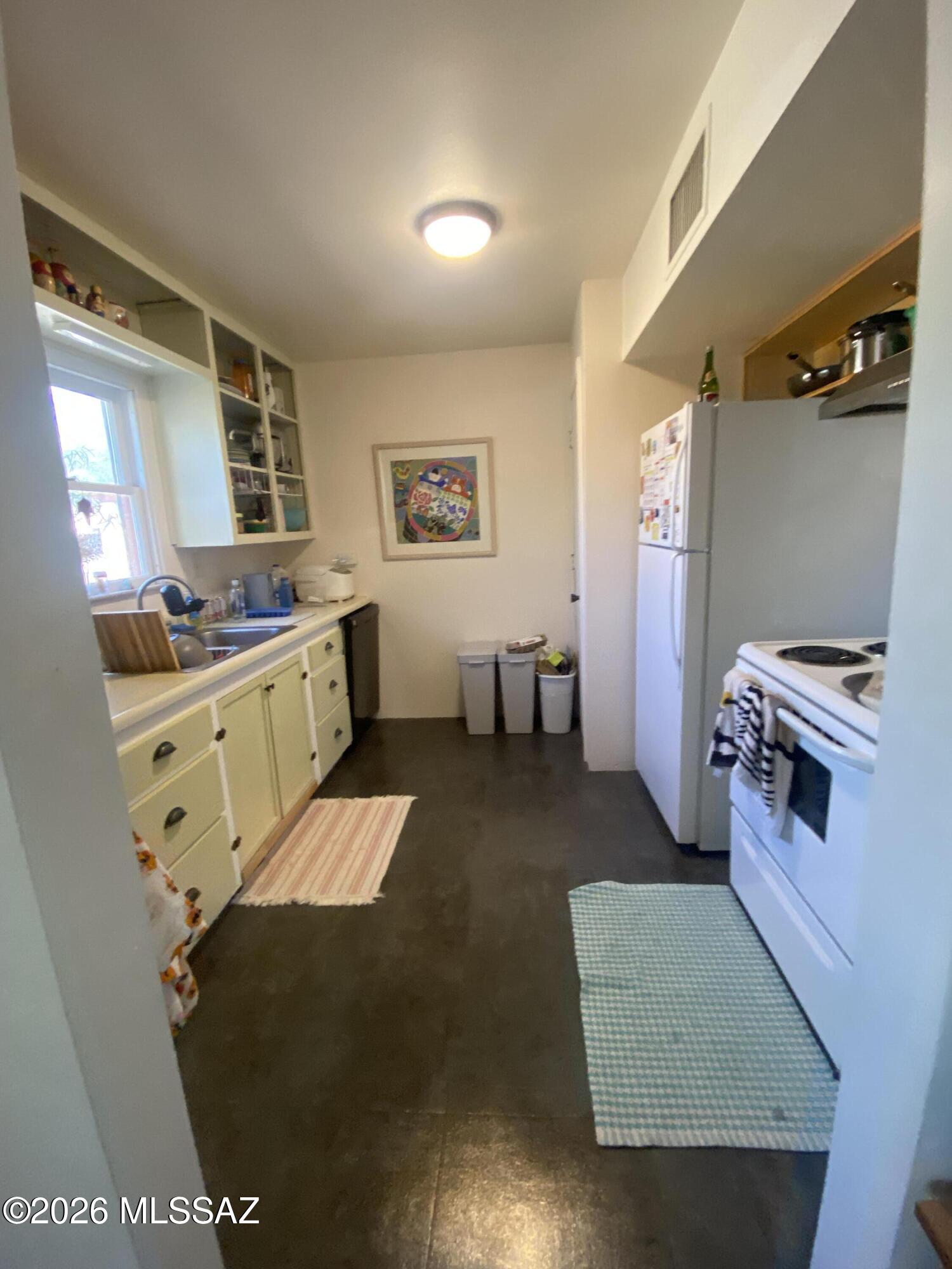 Homes At Irwin Pl (1-12) - Residential Income