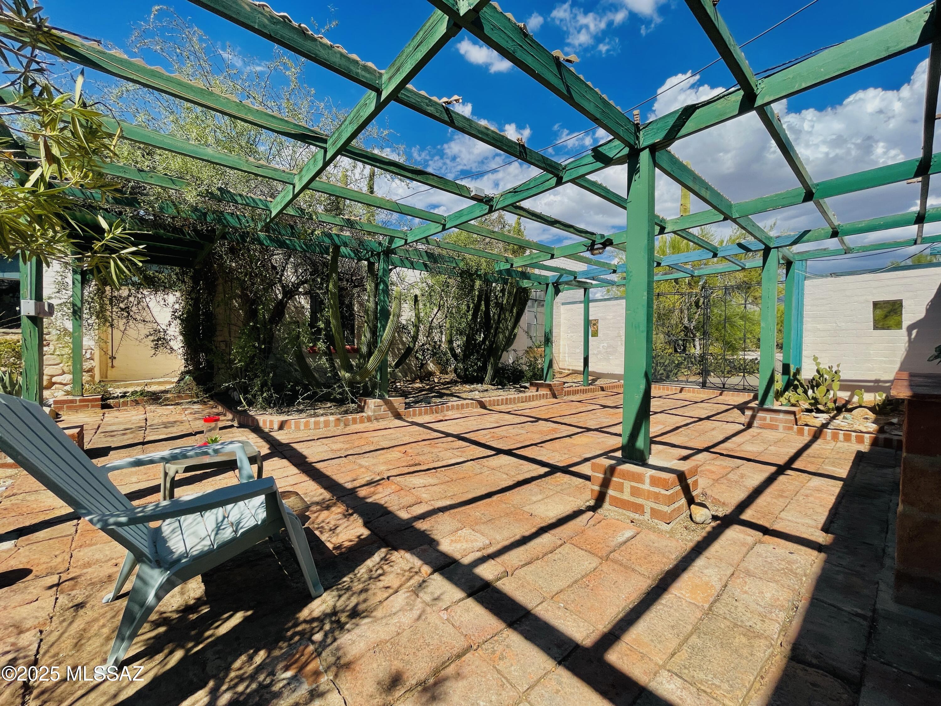 Unsubdivided - Residential Lease