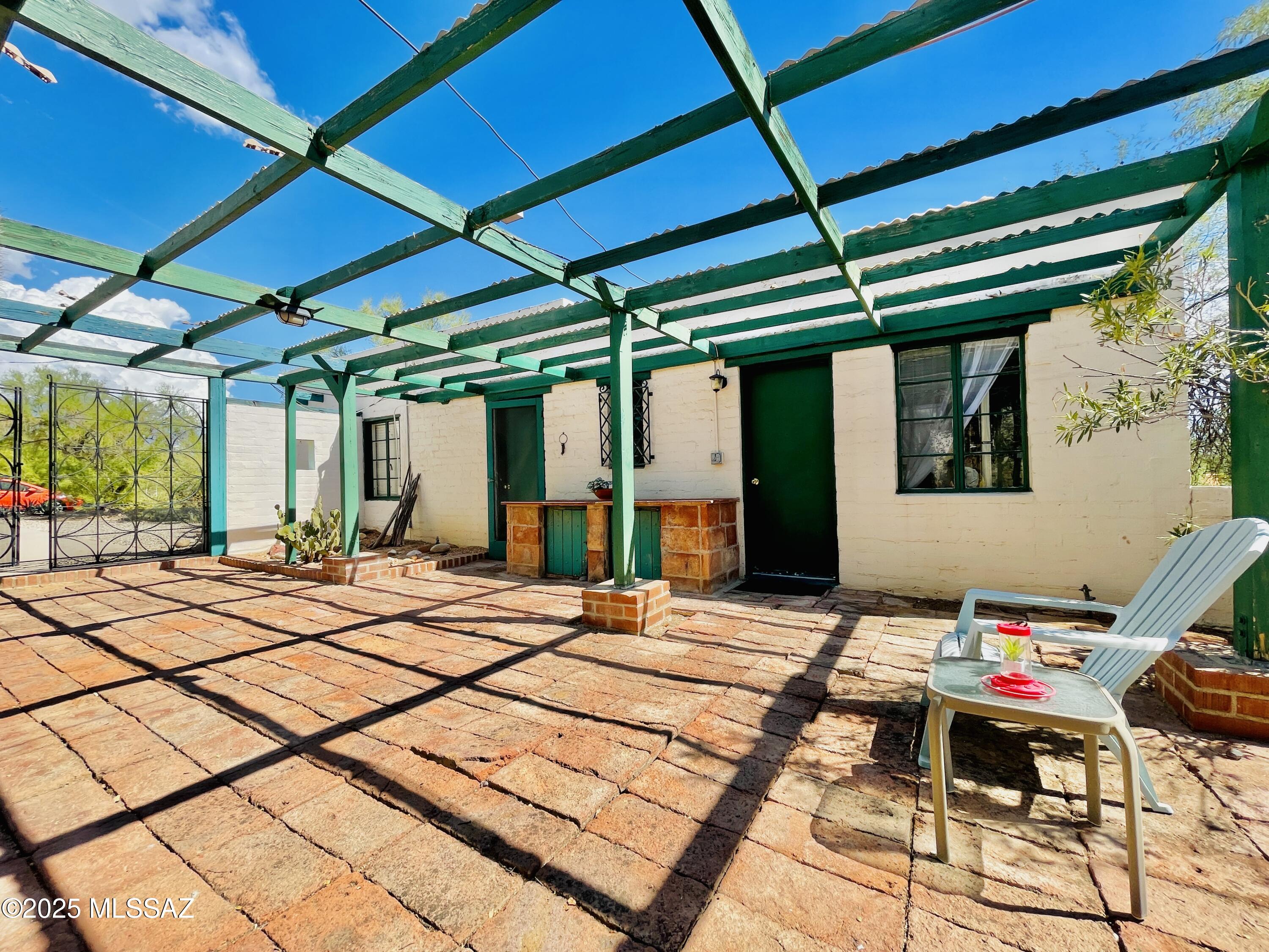 Unsubdivided - Residential Lease