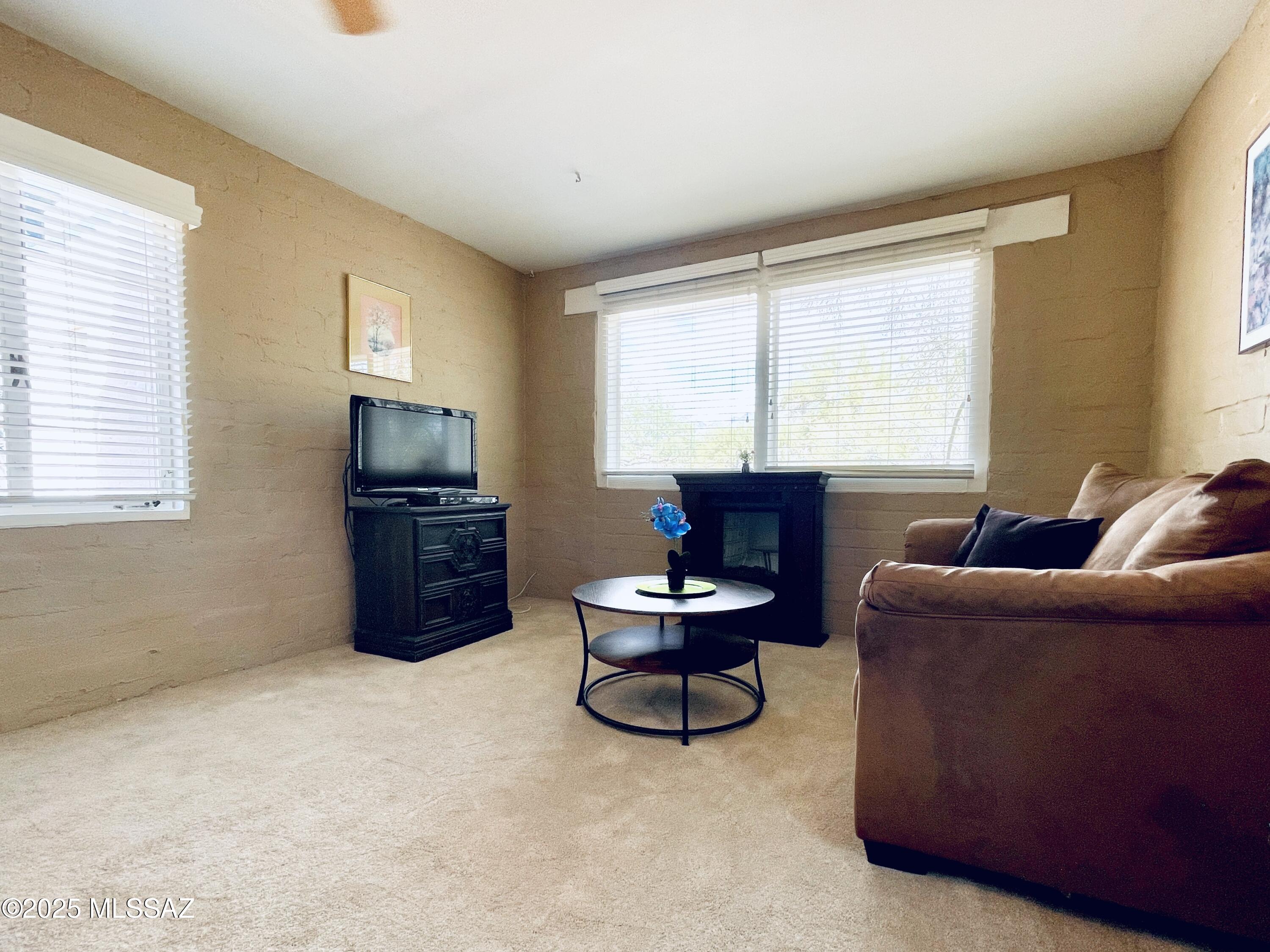 Unsubdivided - Residential Lease