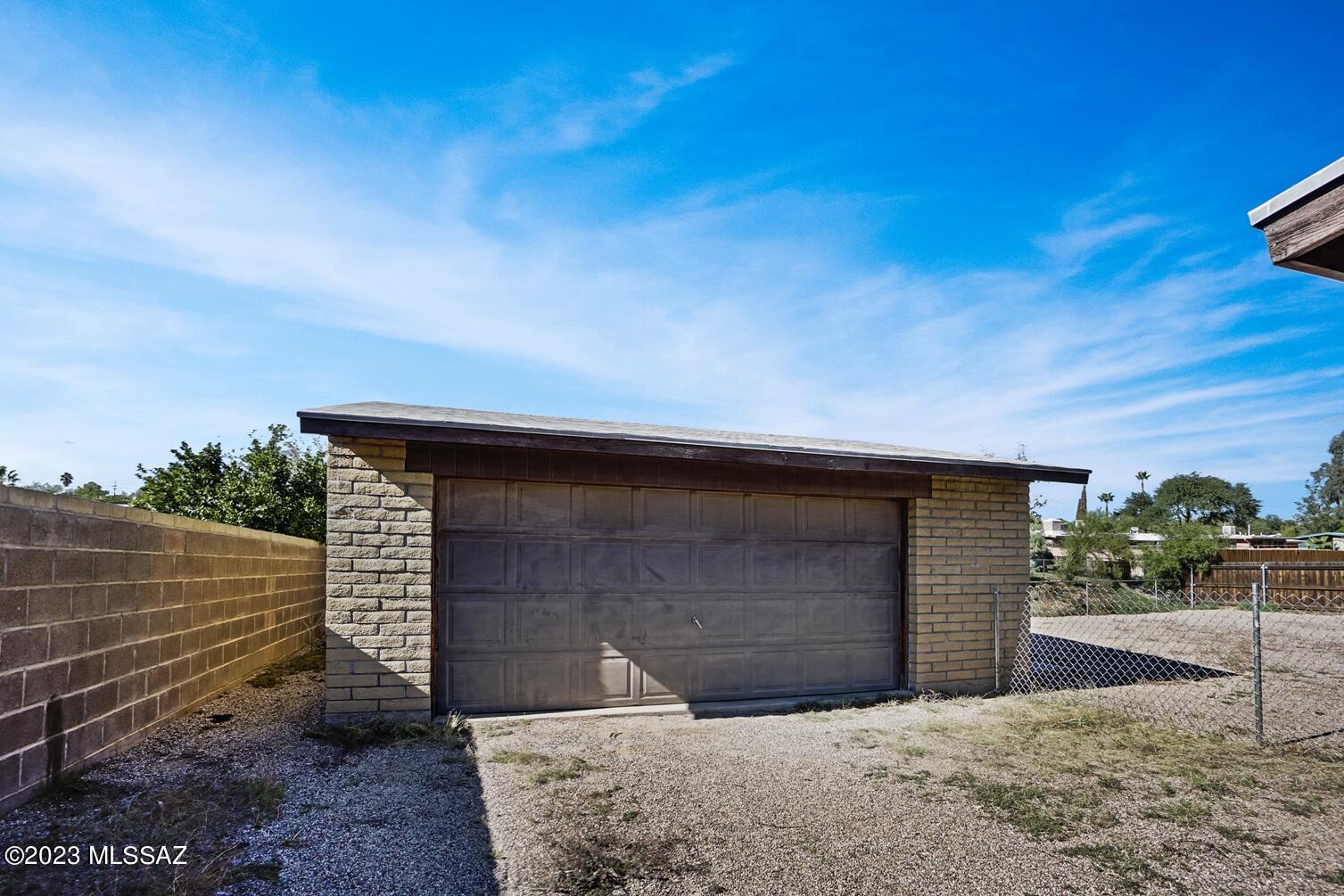 Heritage Hills II (1-221) - Residential Lease