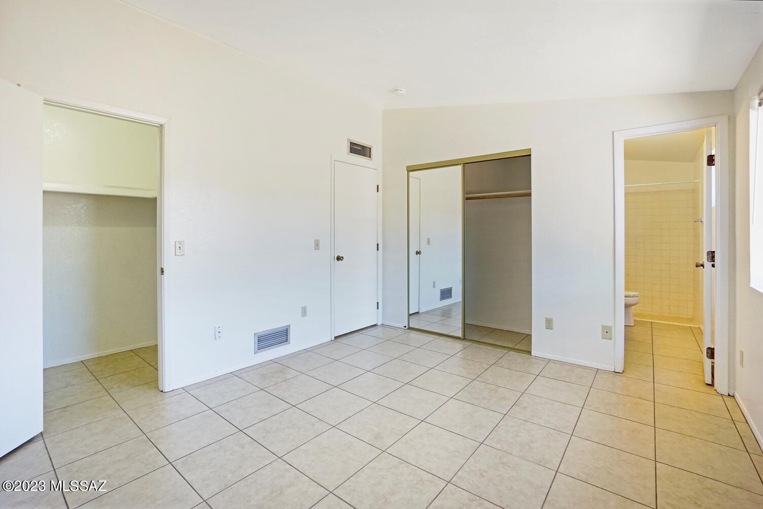 Heritage Hills II (1-221) - Residential Lease