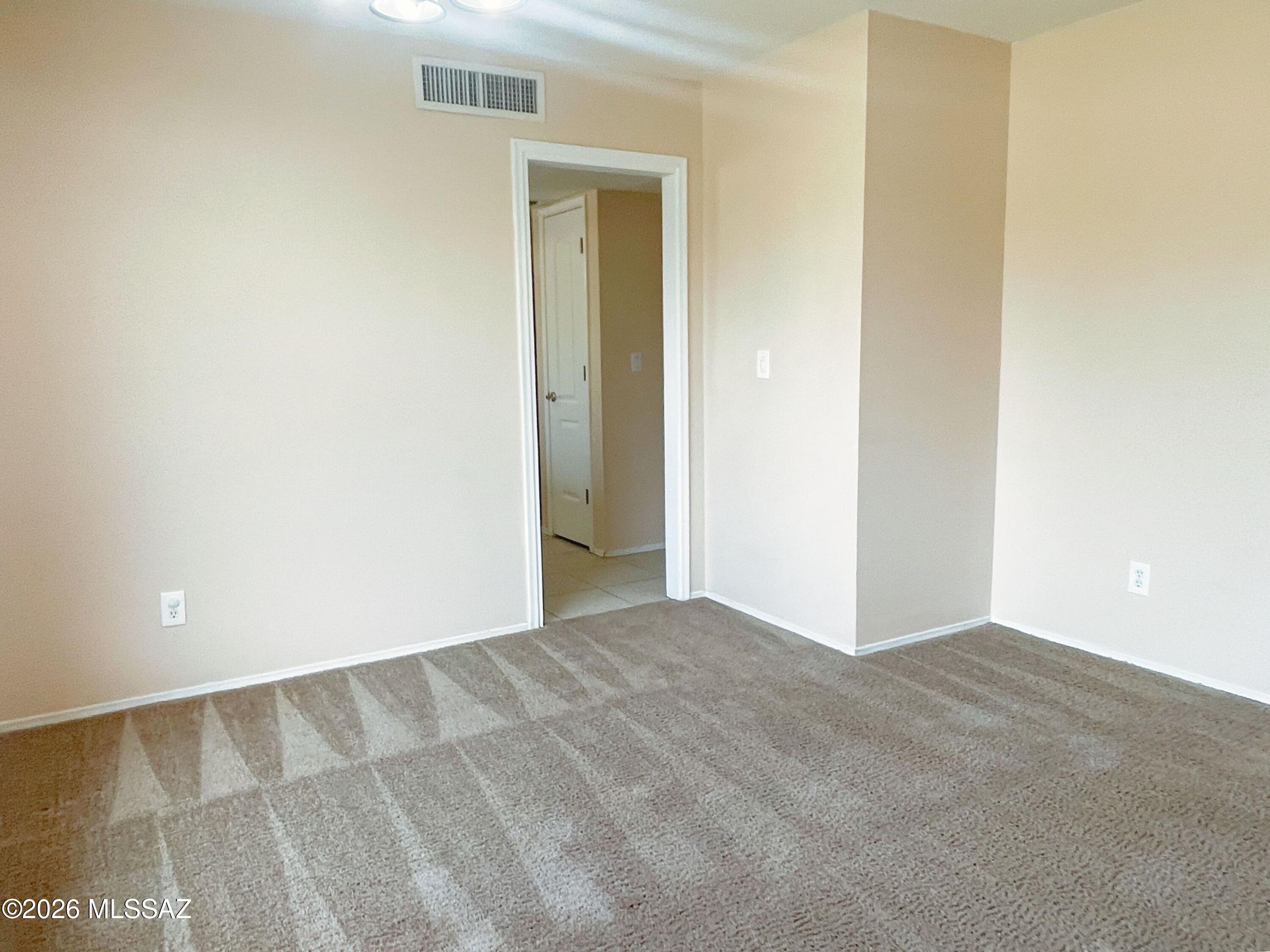 Sutton Place (1-120) - Residential Lease