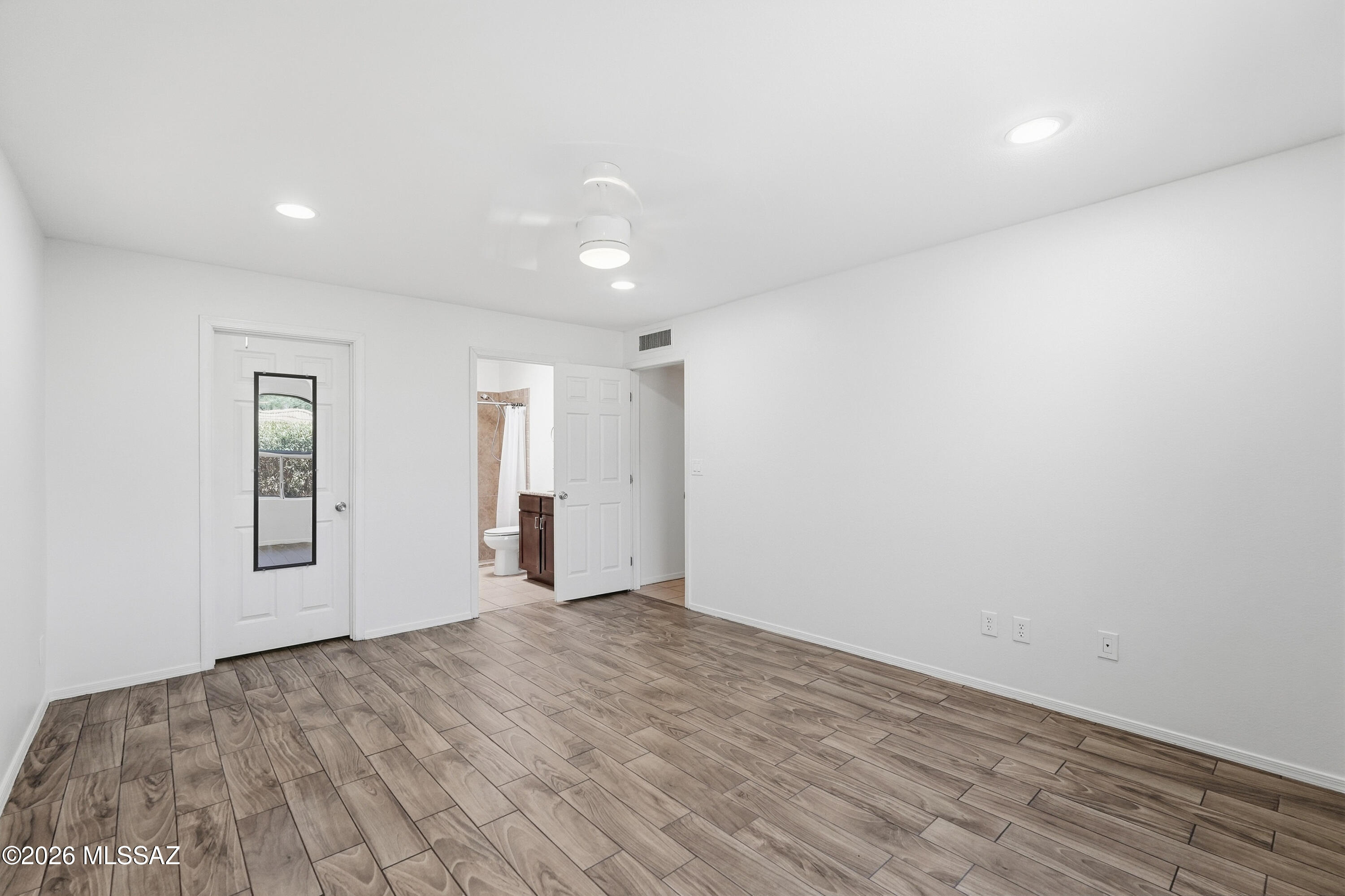 Shirley Manor Townhouses (1-52) - Residential