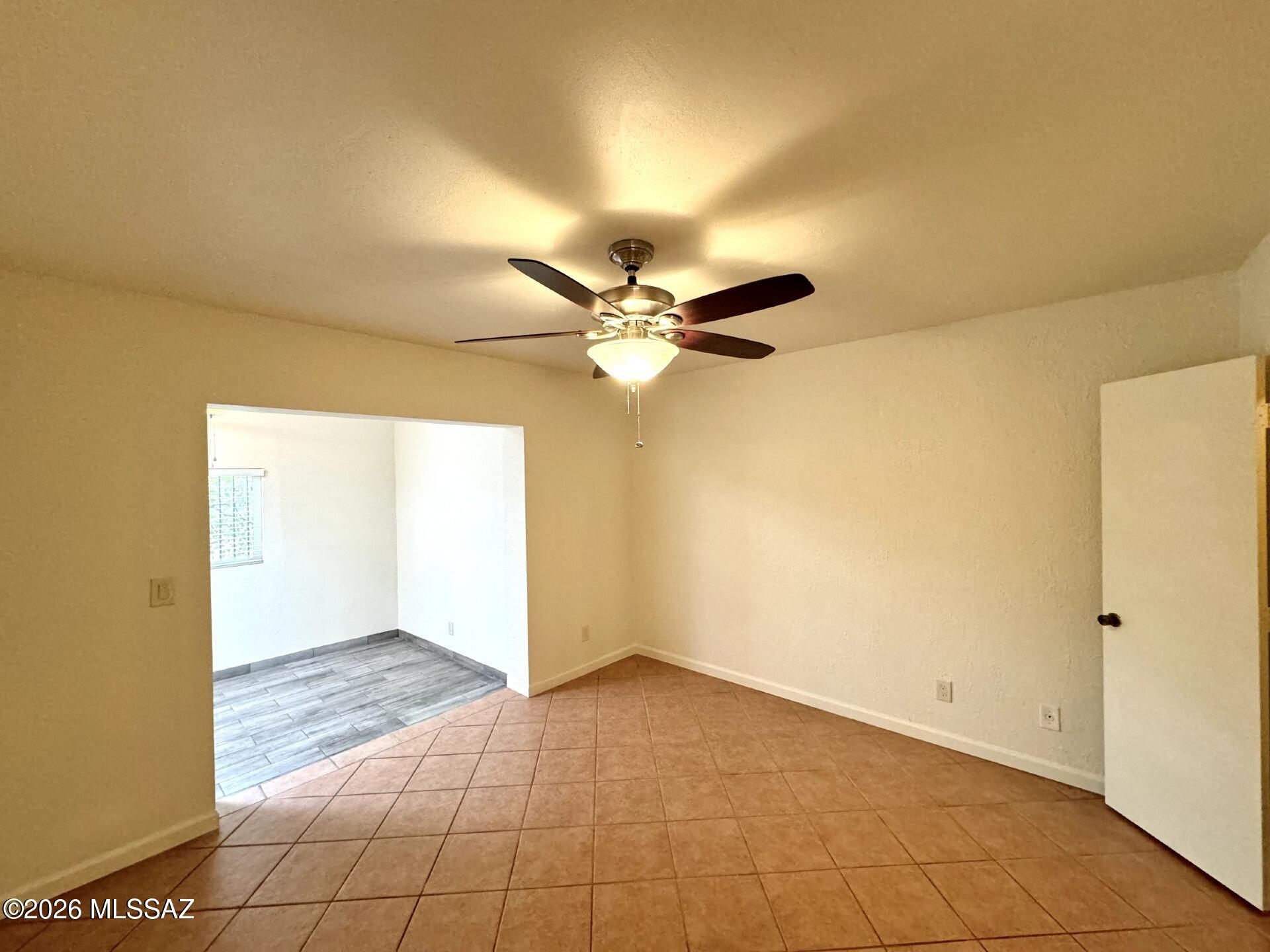 Casitas De Coronado (1-25) - Residential Lease