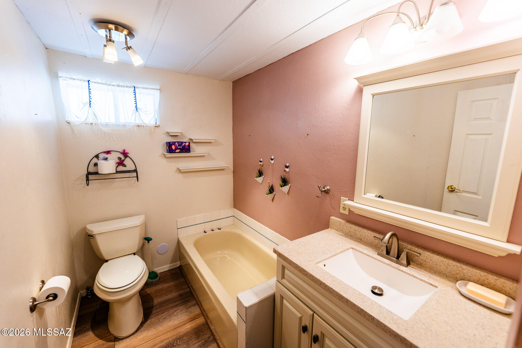 J - Six Ranchettes Unit NO. 7 (205-221, 237-423) - Residential