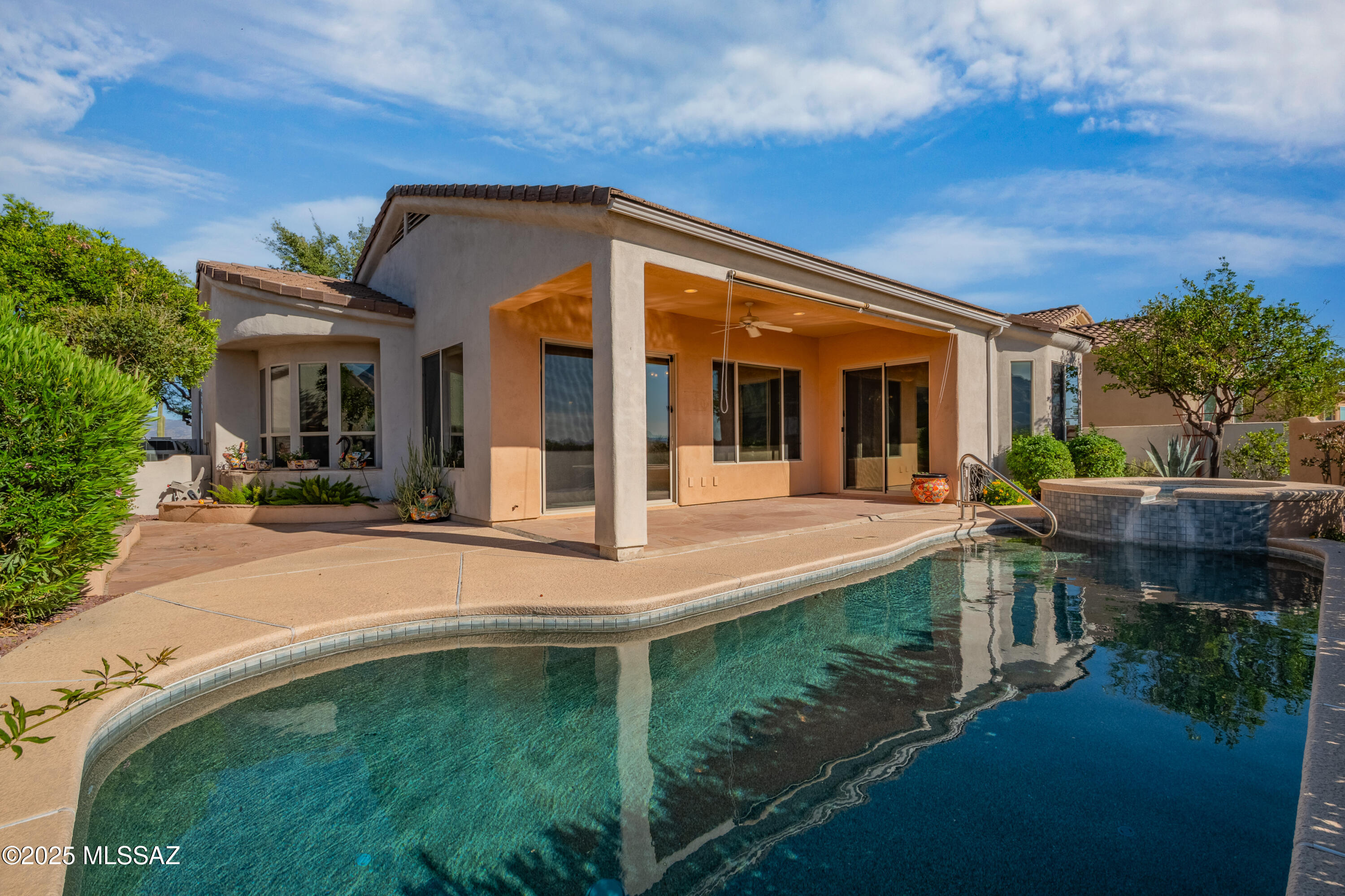Sabino Mountain (1-290) - Residential