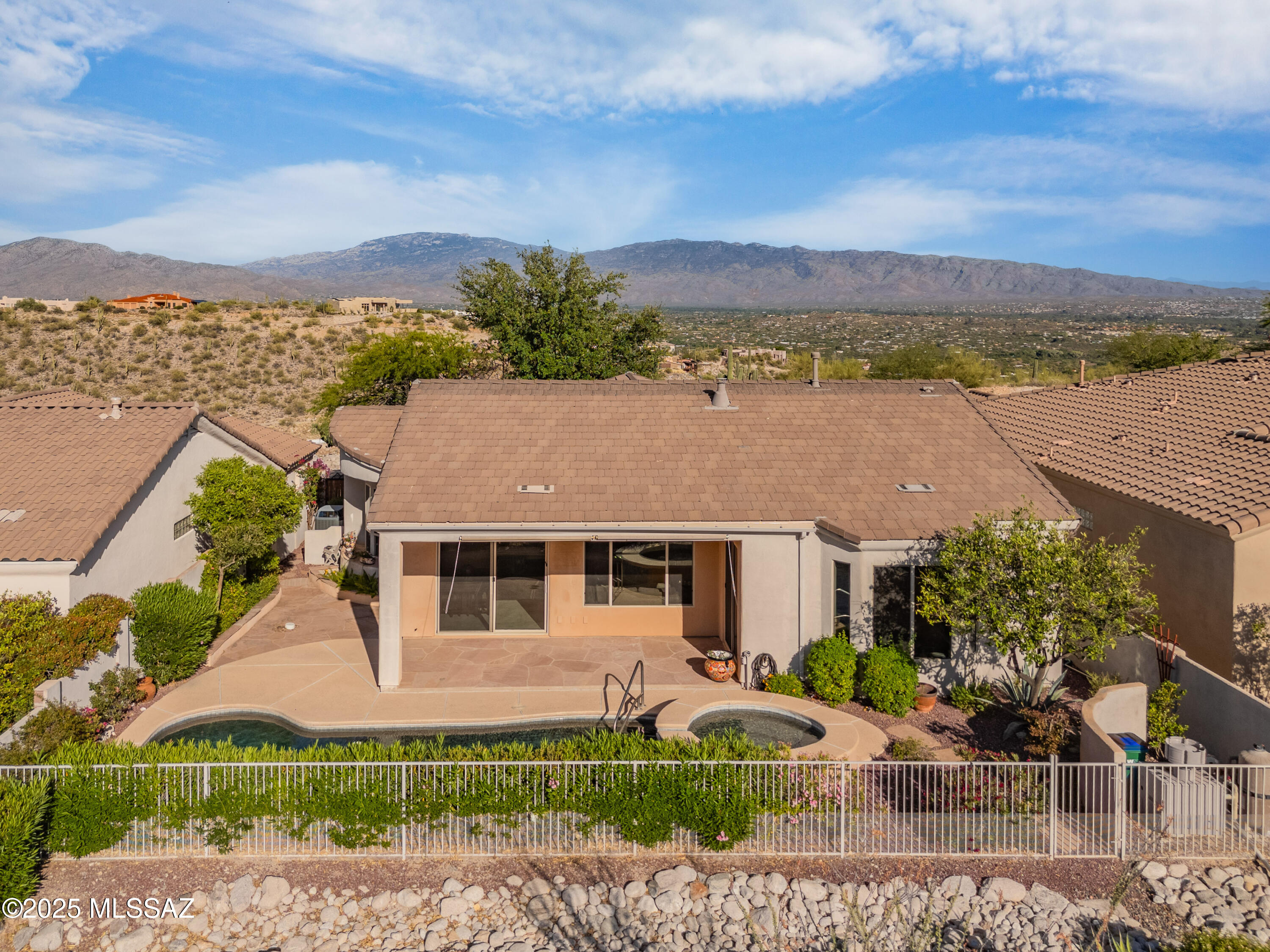 Sabino Mountain (1-290) - Residential