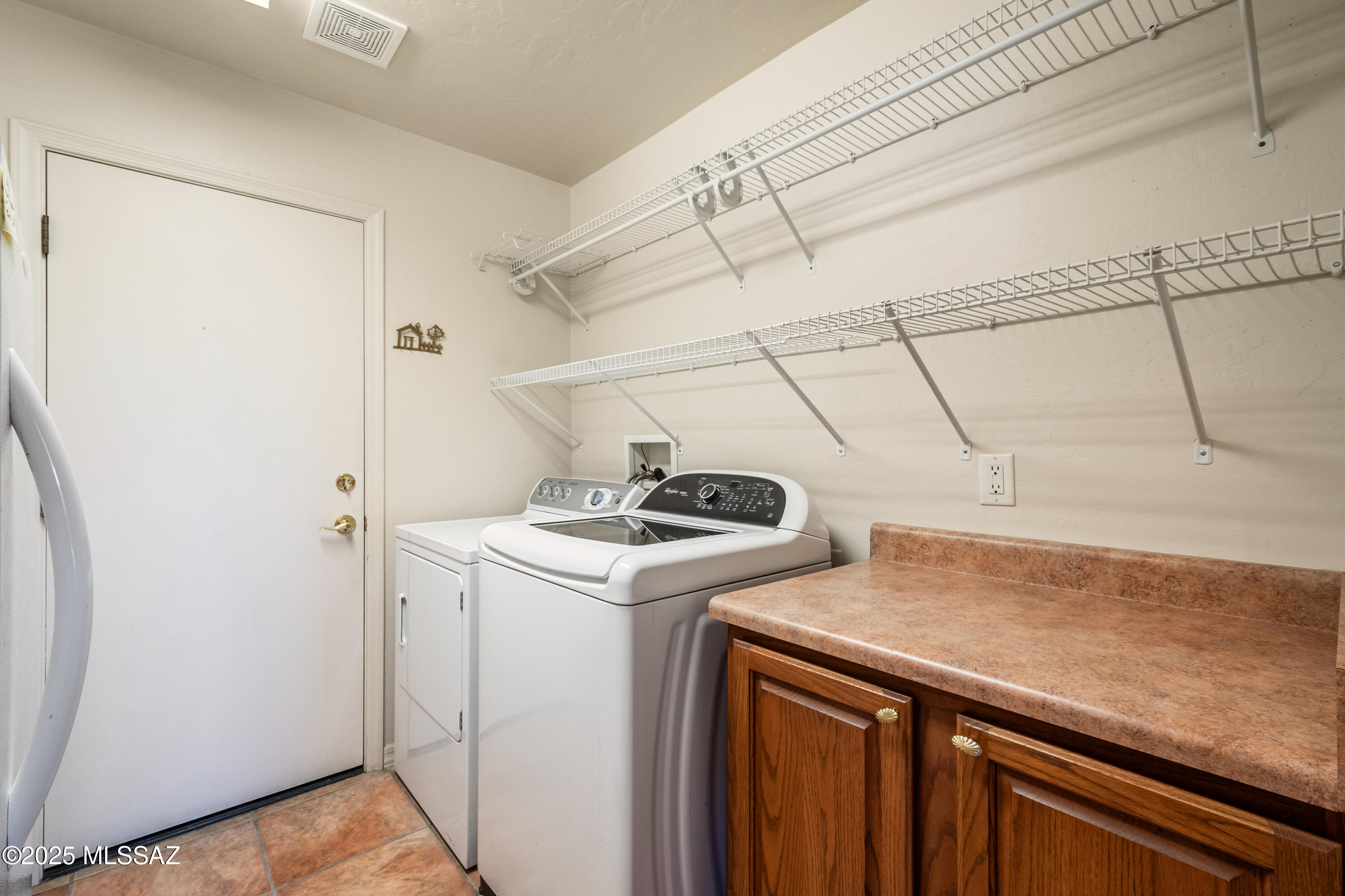 Sabino Mountain (1-290) - Residential