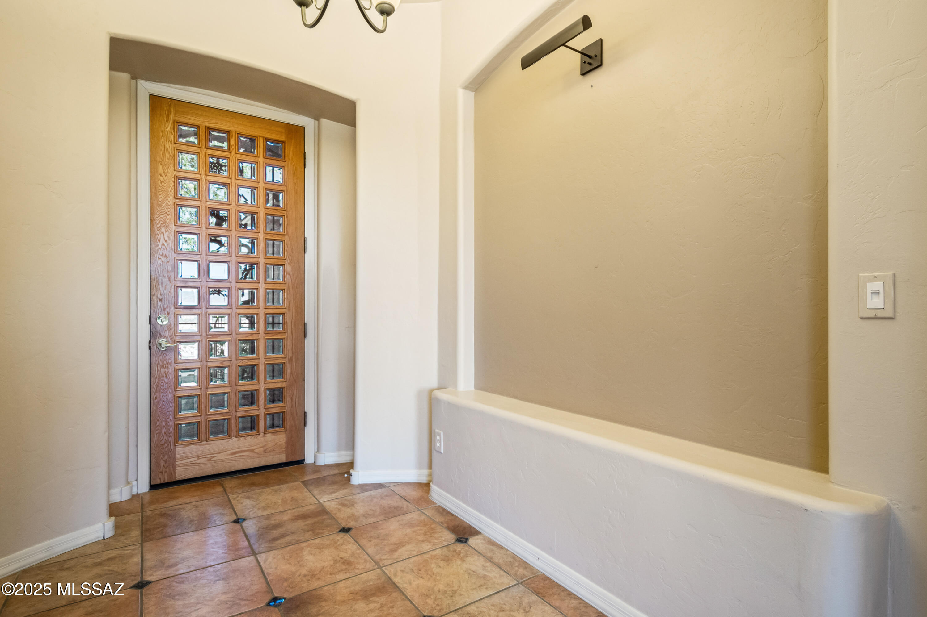 Sabino Mountain (1-290) - Residential